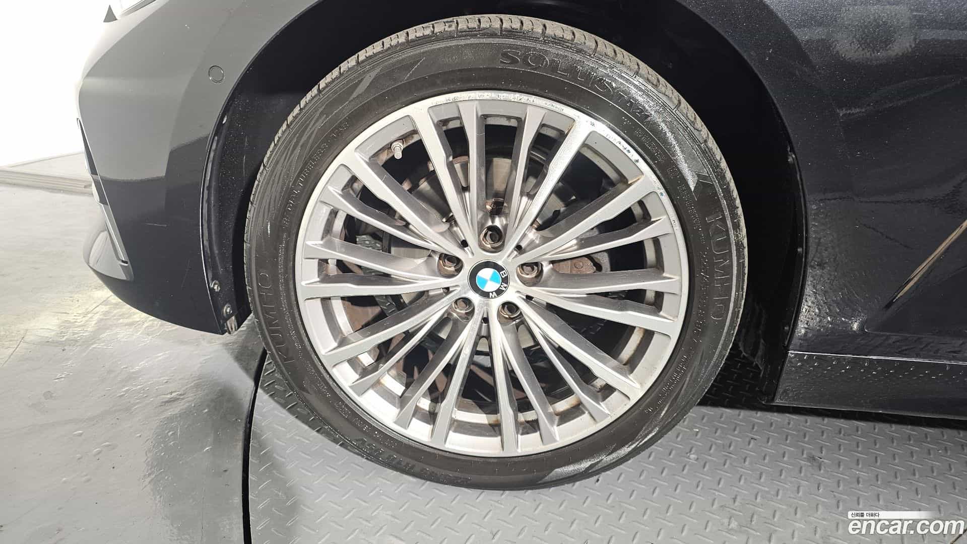 3-Series BMW 2019.7-OUTER-005
