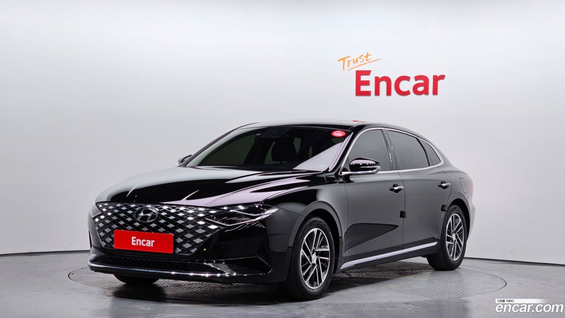 Main__Slider__Photo:Grandeur Hyundai 2021.2-0