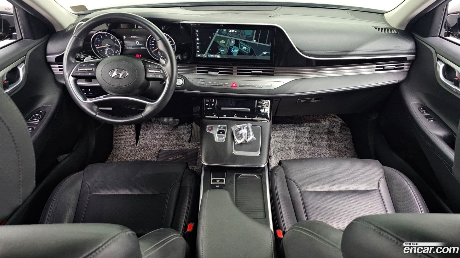 Main__Slider__Photo:Grandeur Hyundai 2021.2-6