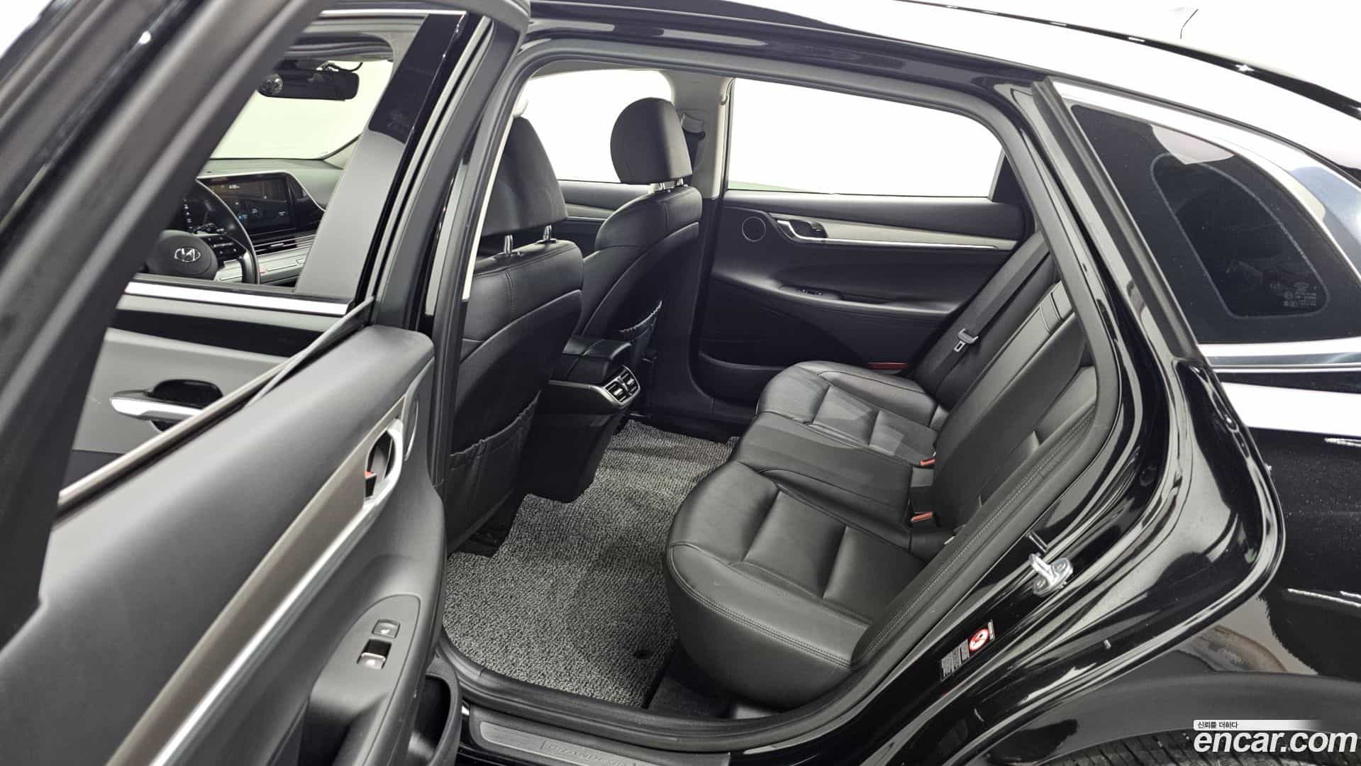 Grandeur Hyundai 2021.2-OPTION-016