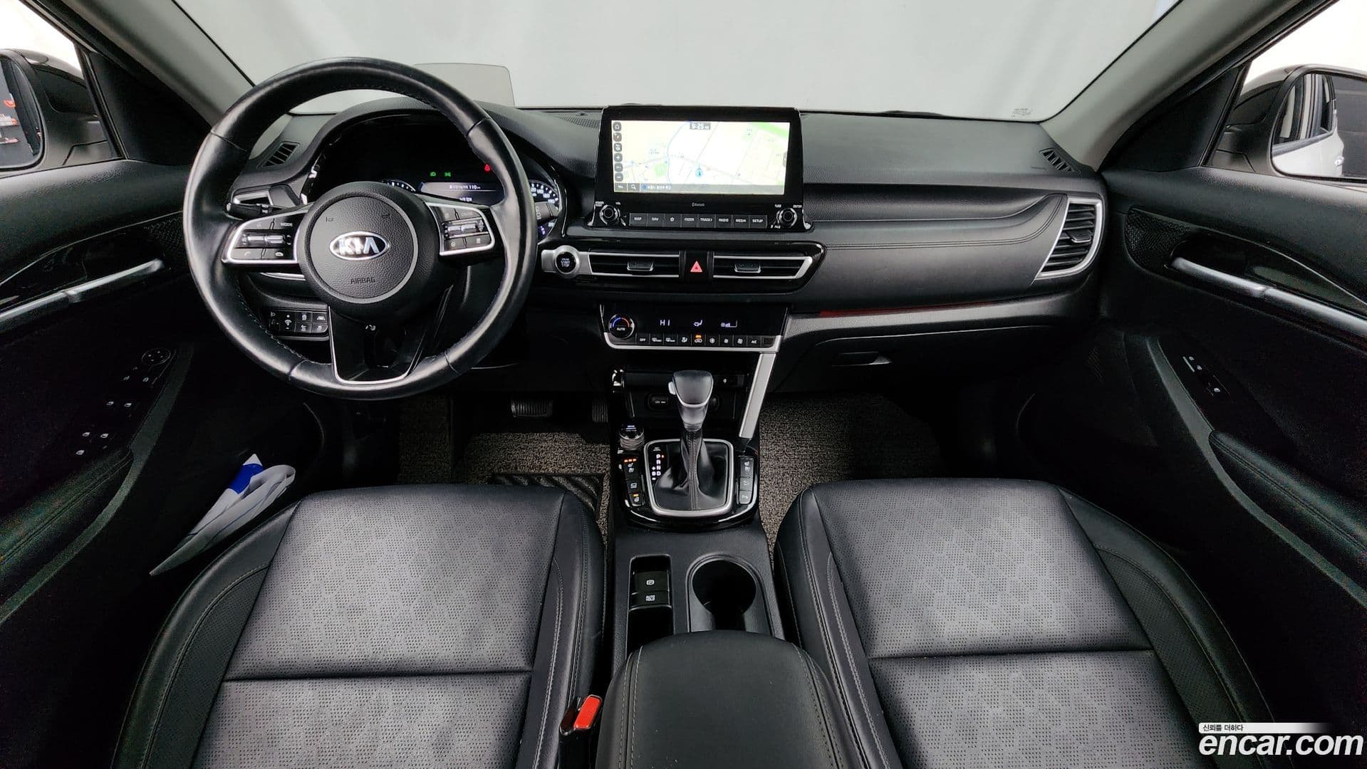 Main__Slider__Photo:Seltos Kia 2020.1-6