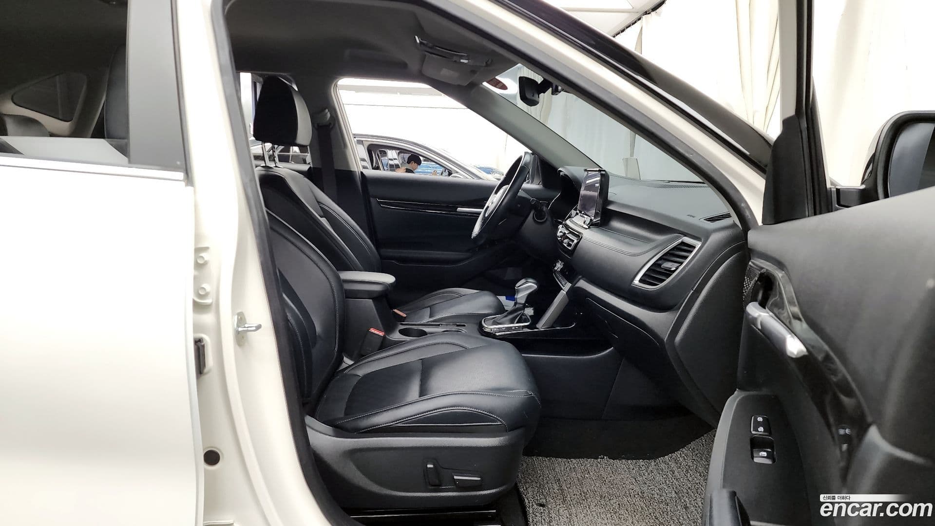 Main__Slider__Photo:Seltos Kia 2020.1-10