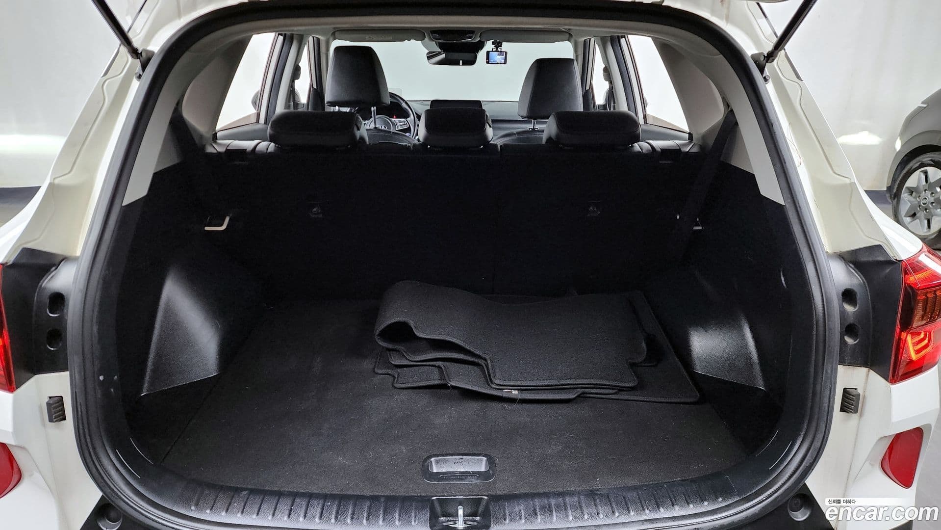 Main__Slider__Photo:Seltos Kia 2020.1-19