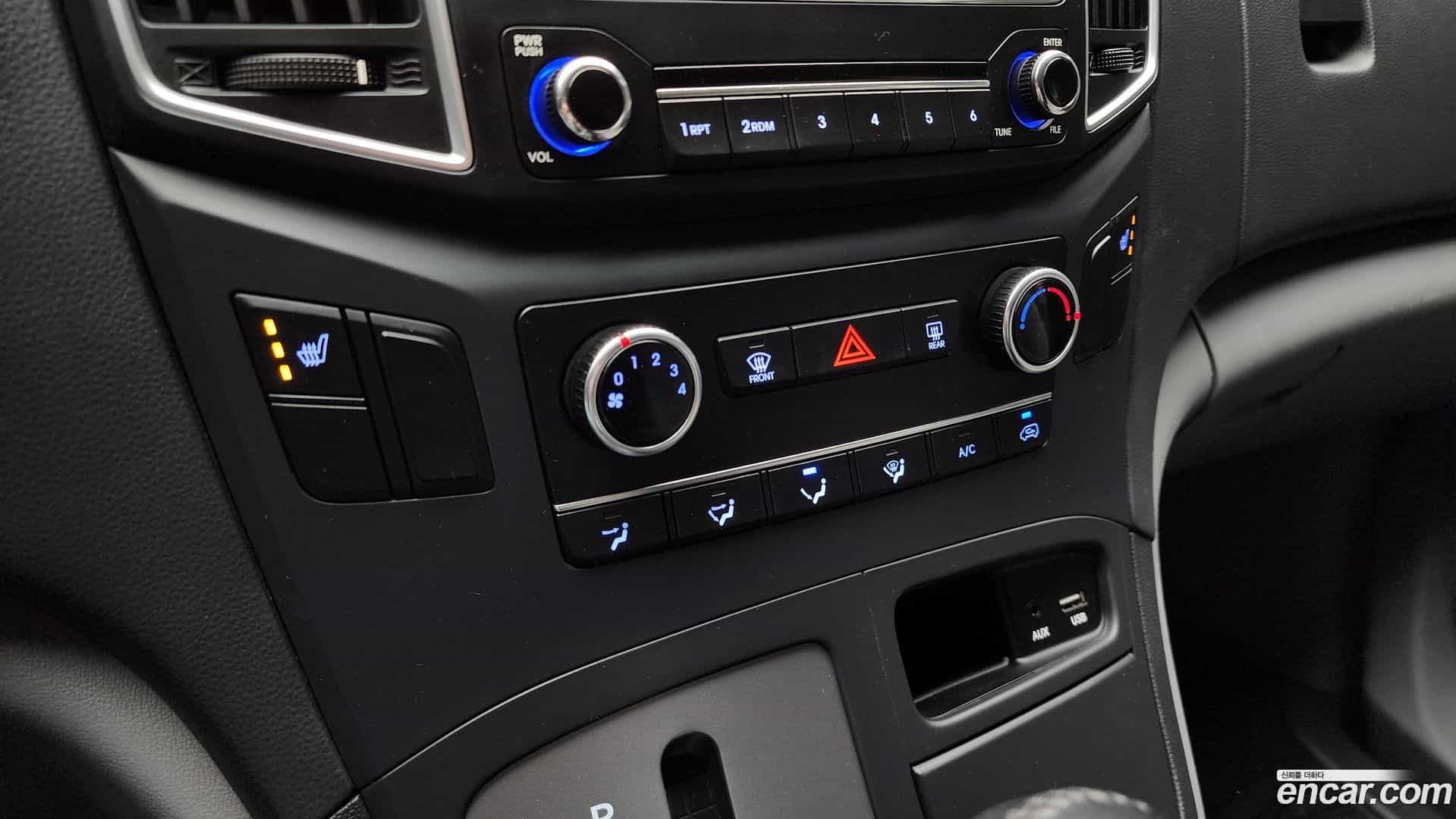 Starex Hyundai 2020.9-OPTION-021