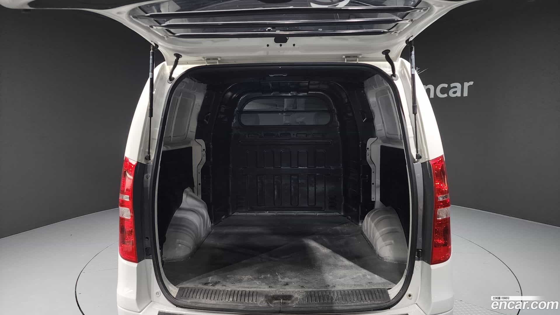 Starex Hyundai 2020.9-OPTION-024