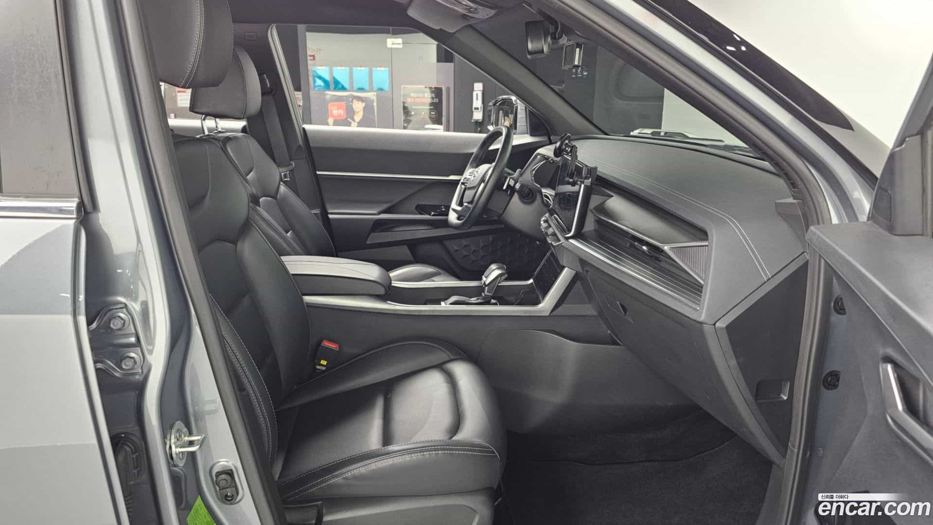 Torres KG_Mobility_Ssangyong 2022.8-OPTION-015