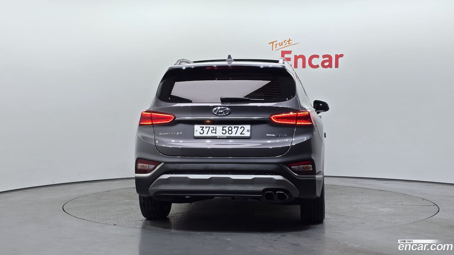 Main__Slider__Photo:Santafe Hyundai 2018.5-3