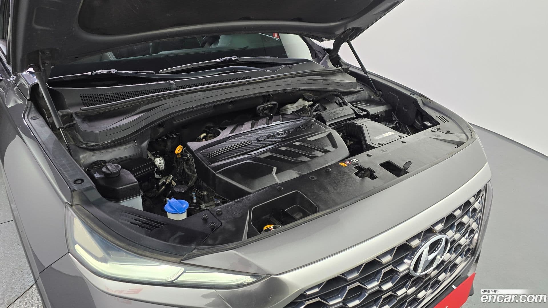 Main__Slider__Photo:Santafe Hyundai 2018.5-5