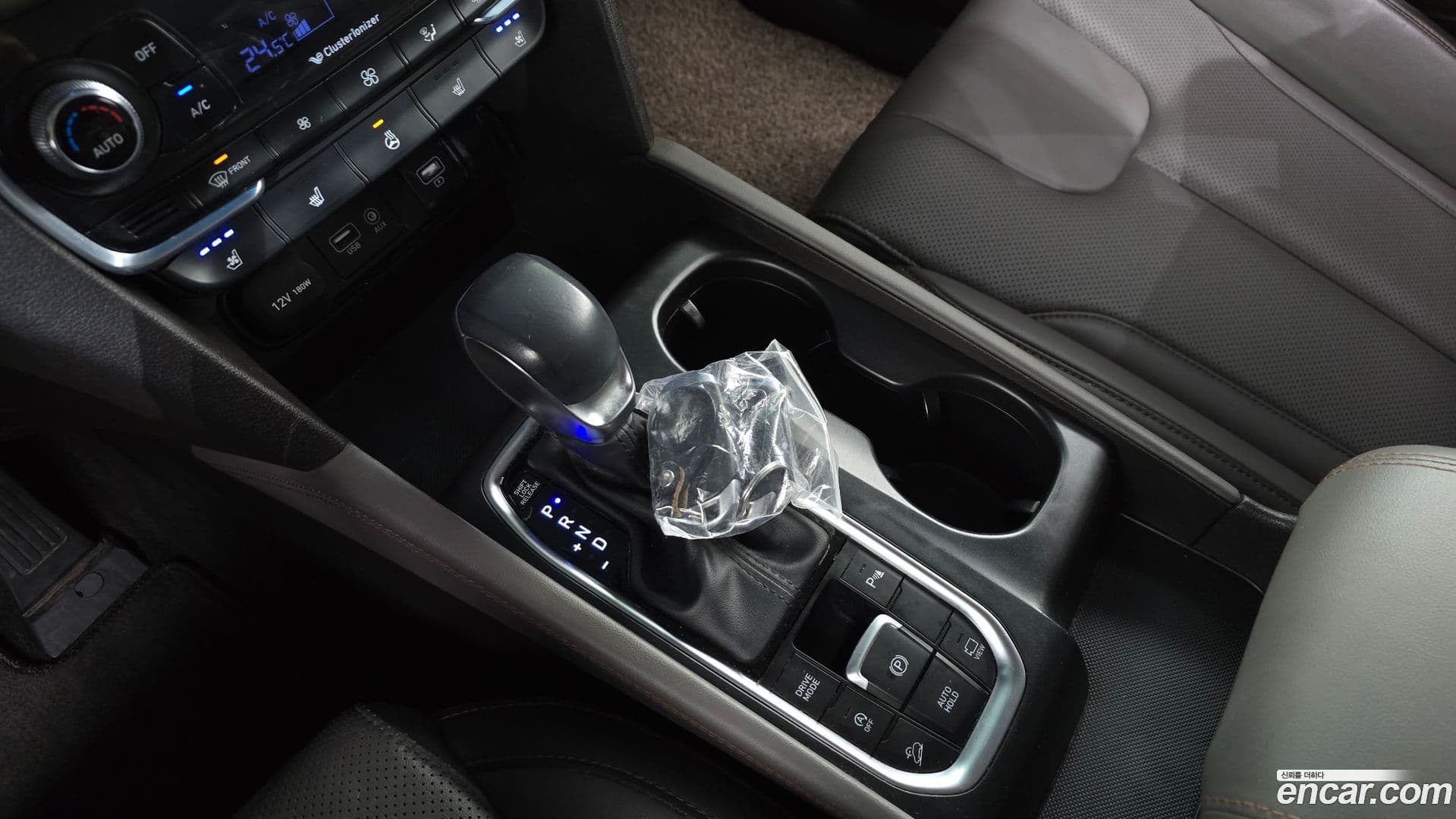 Main__Slider__Photo:Santafe Hyundai 2018.5-8