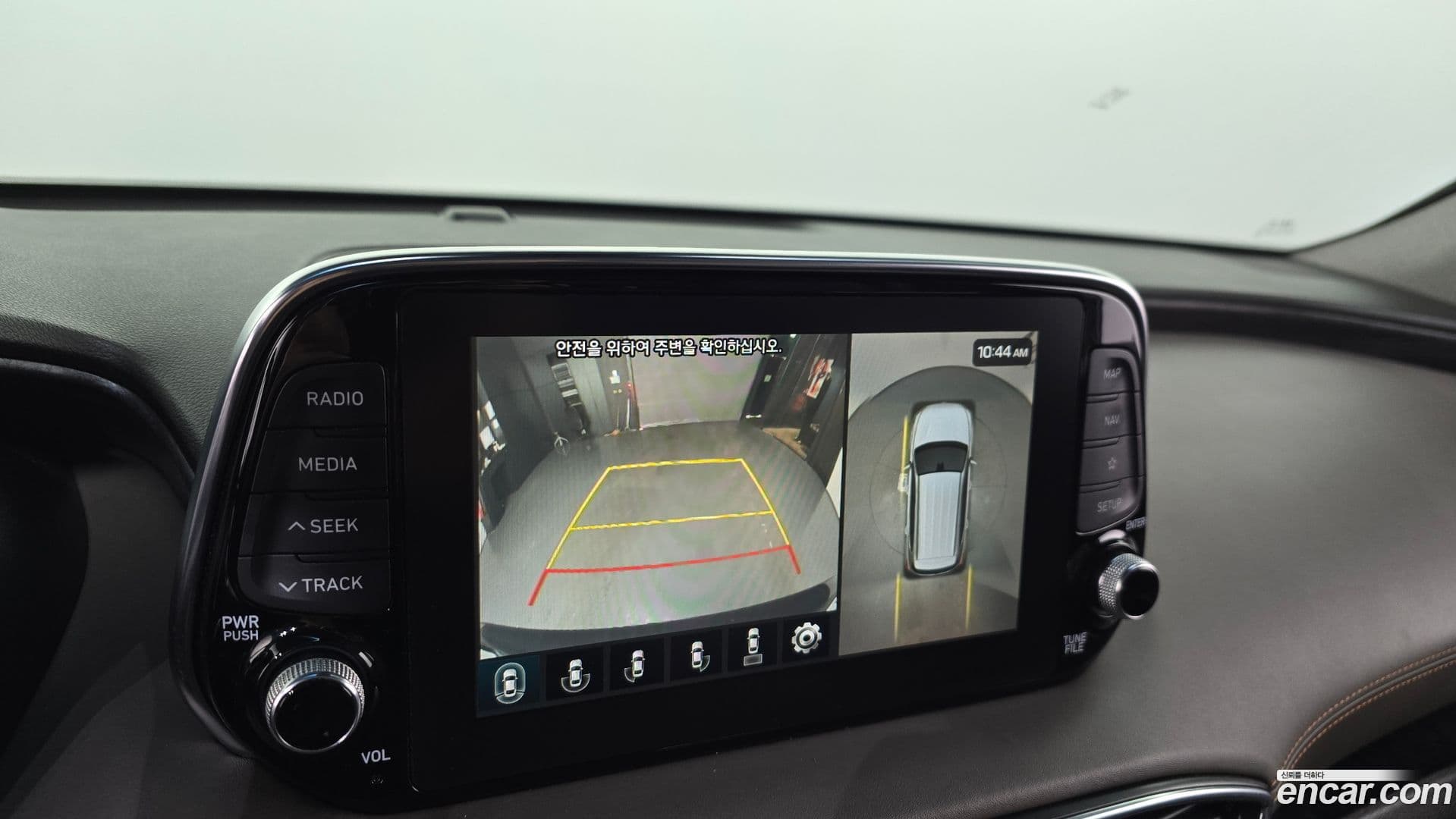 Main__Slider__Photo:Santafe Hyundai 2018.5-15