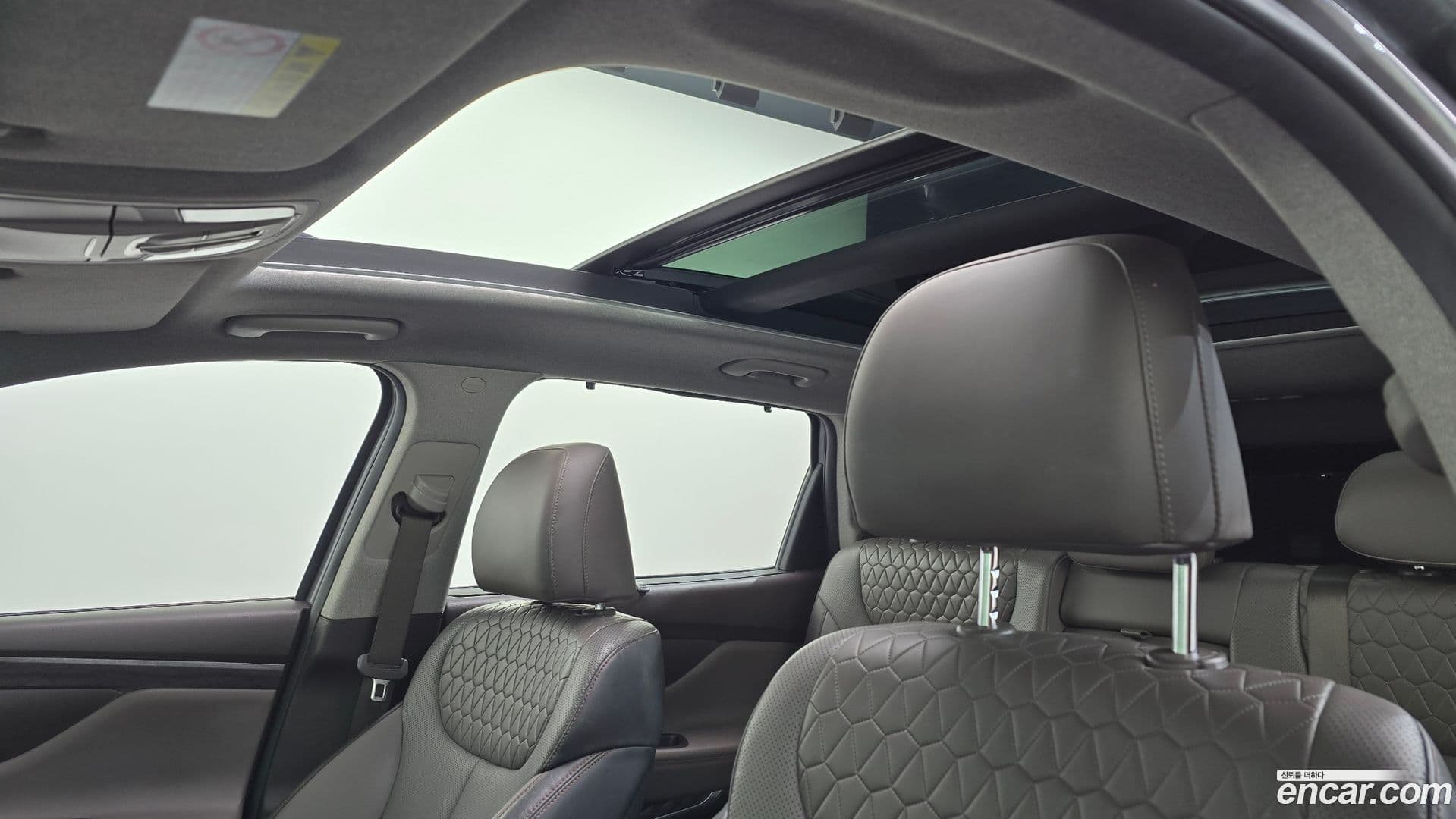 Main__Slider__Photo:Santafe Hyundai 2018.5-18