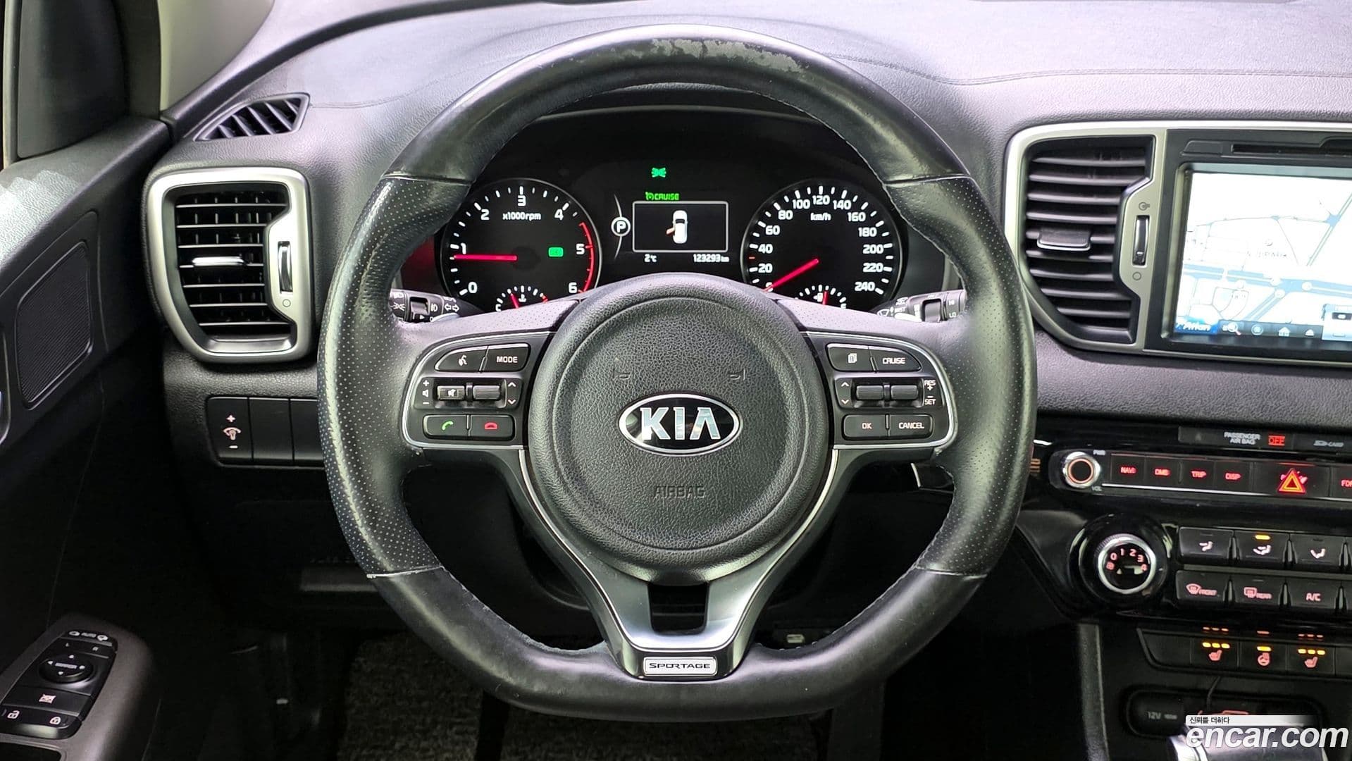 Main__Slider__Photo:Sportage Kia 2016.1-12