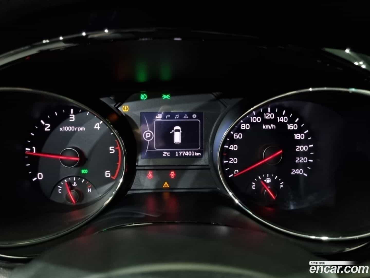 Canival Kia 2017.1-OUTER-005