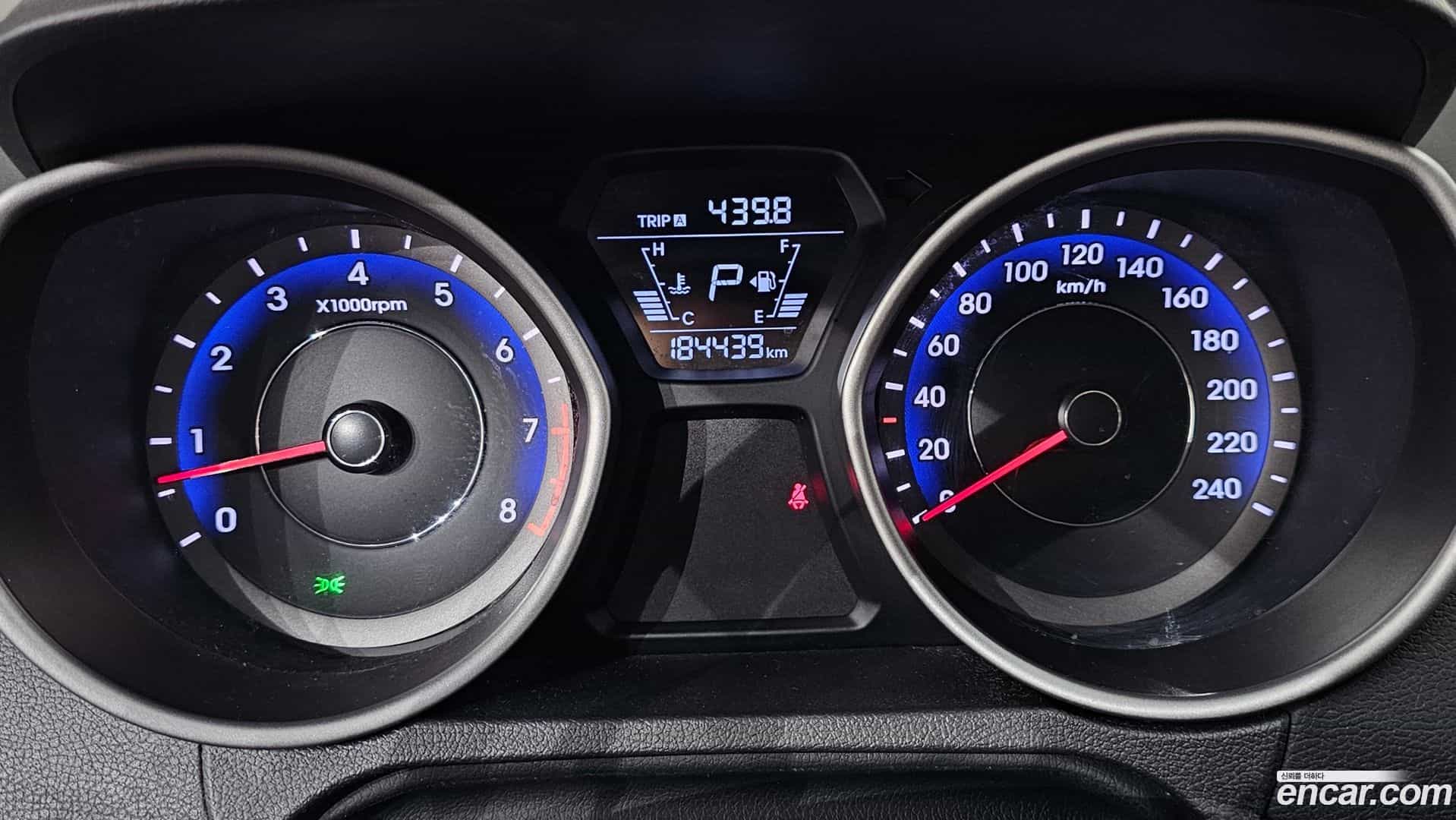 AVANTE Hyundai 2014.0-INNER-008