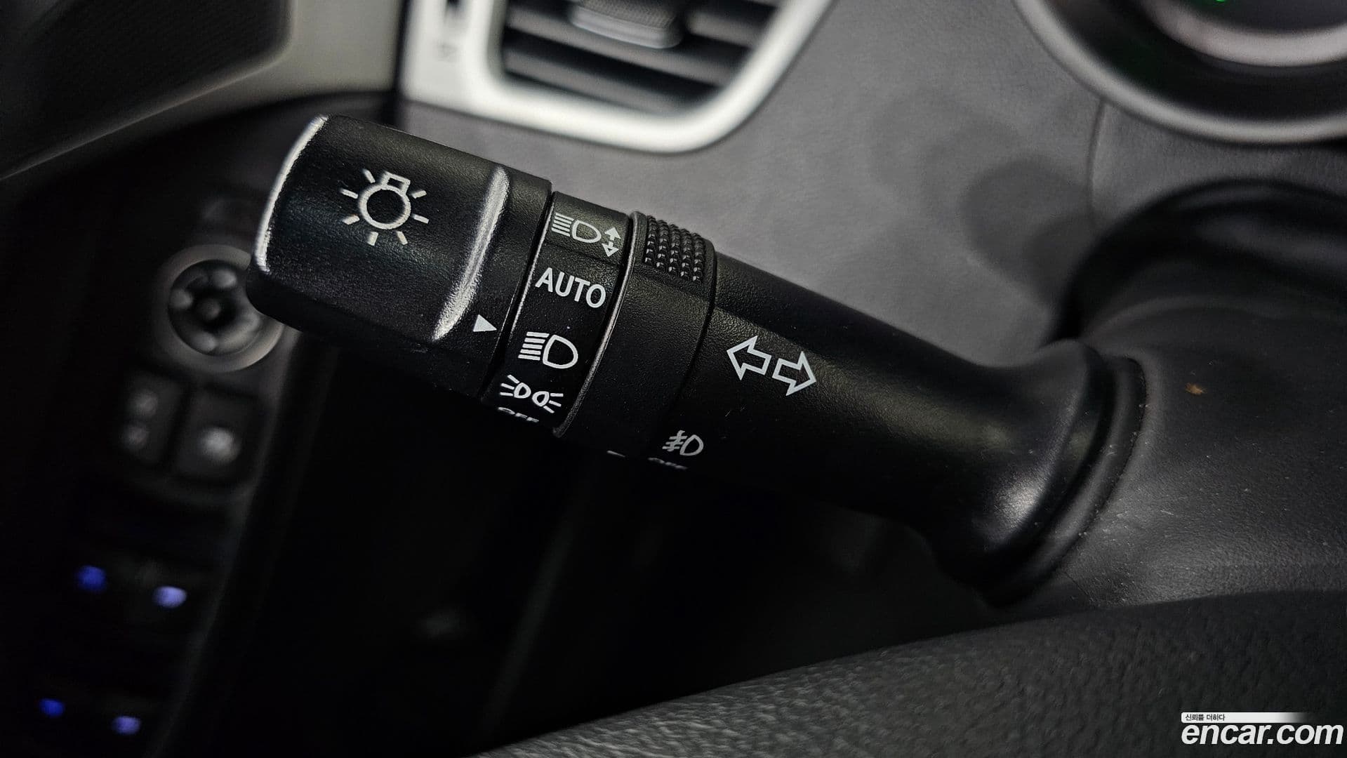 Main__Slider__Photo:AVANTE Hyundai 2014.0-16