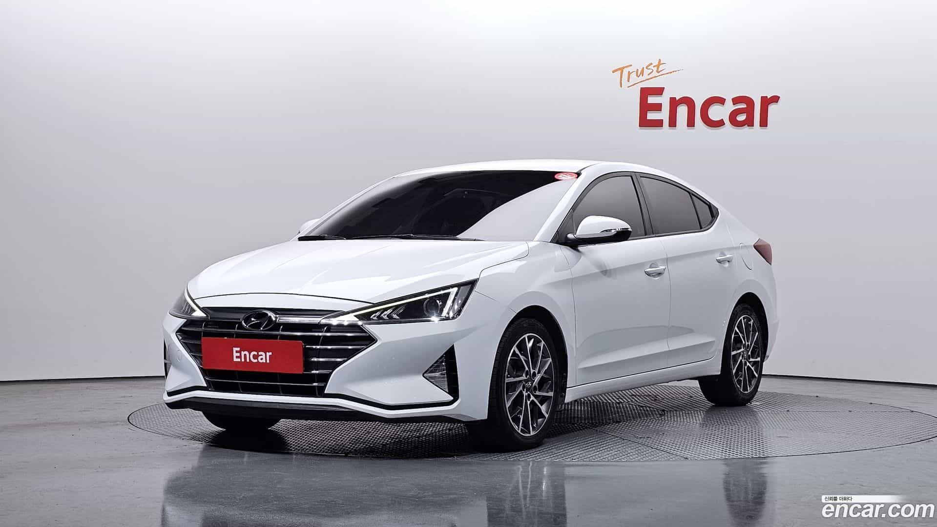 AVANTE Hyundai 2019.7-OUTER-001