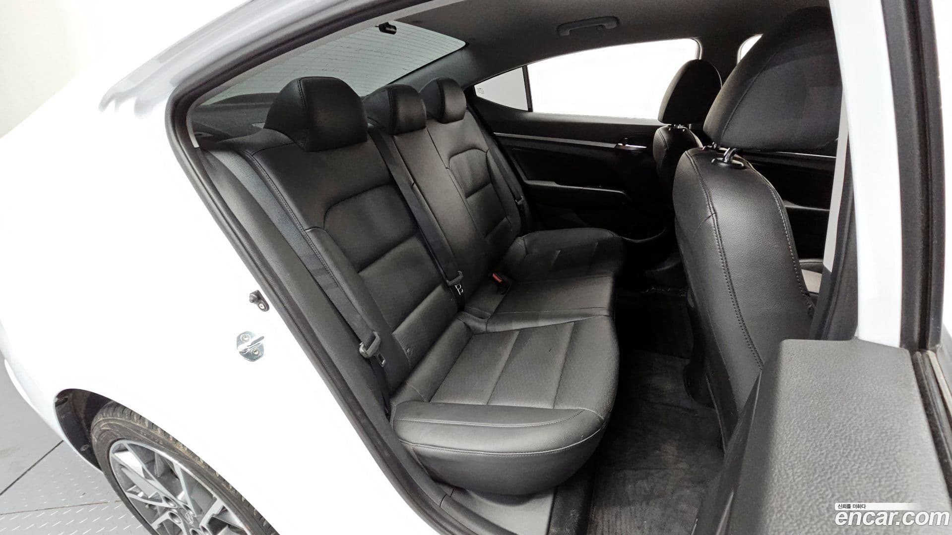 Main__Slider__Photo:AVANTE Hyundai 2019.7-11