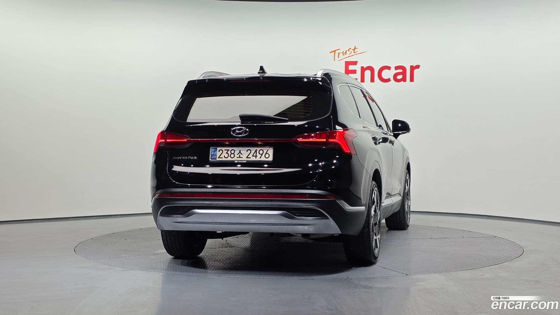 Main__Slider__Photo:Santafe Hyundai 2021.0-3