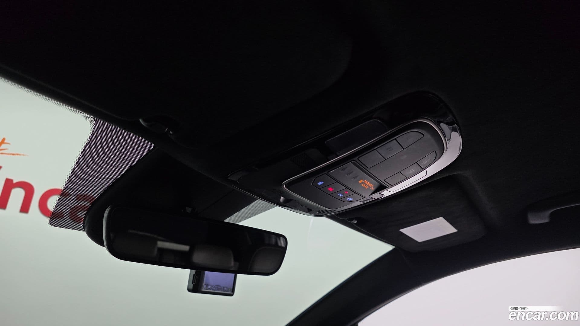 Main__Slider__Photo:Santafe Hyundai 2021.0-18