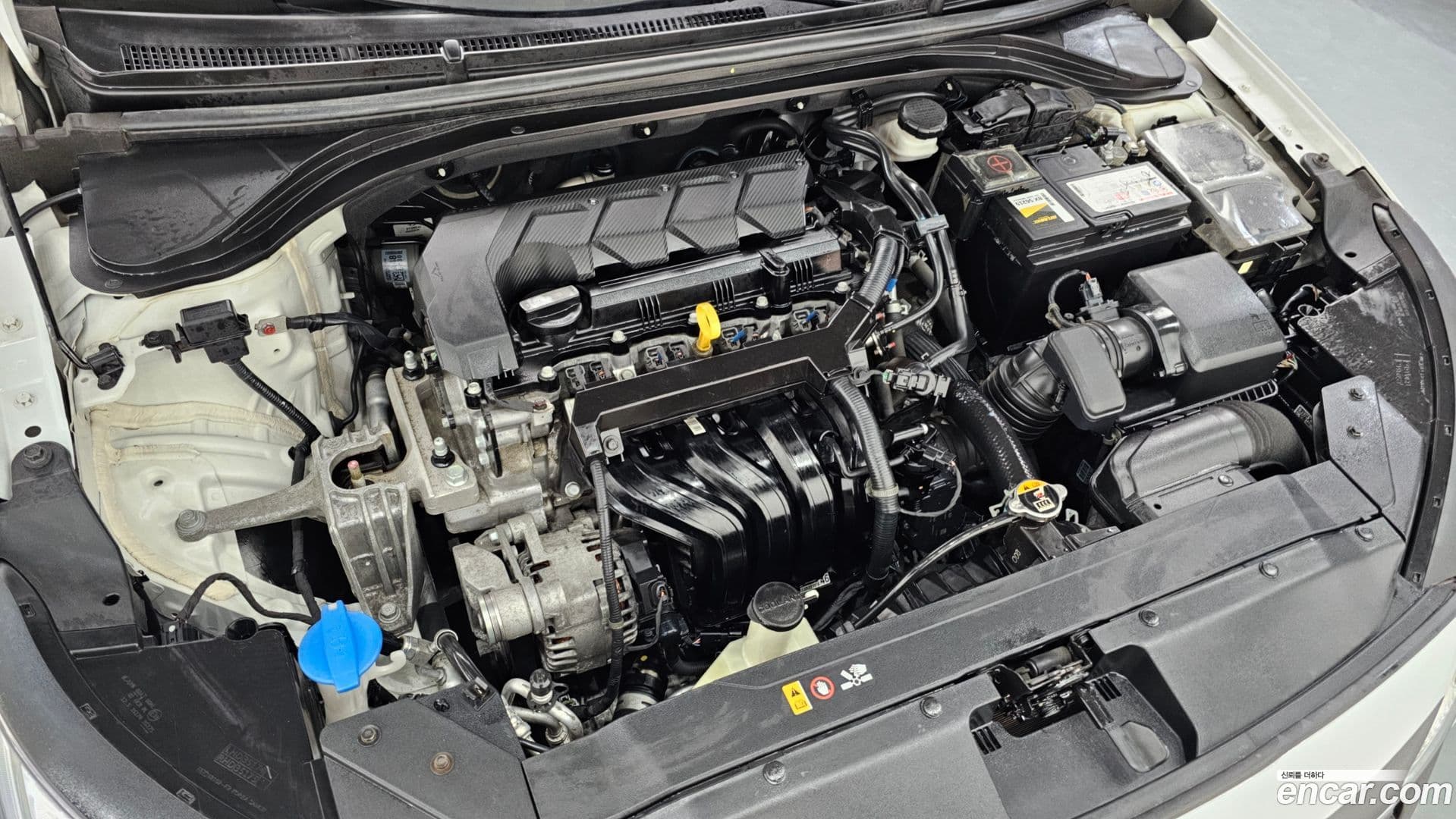 Main__Slider__Photo:AVANTE Hyundai 2019.3-5