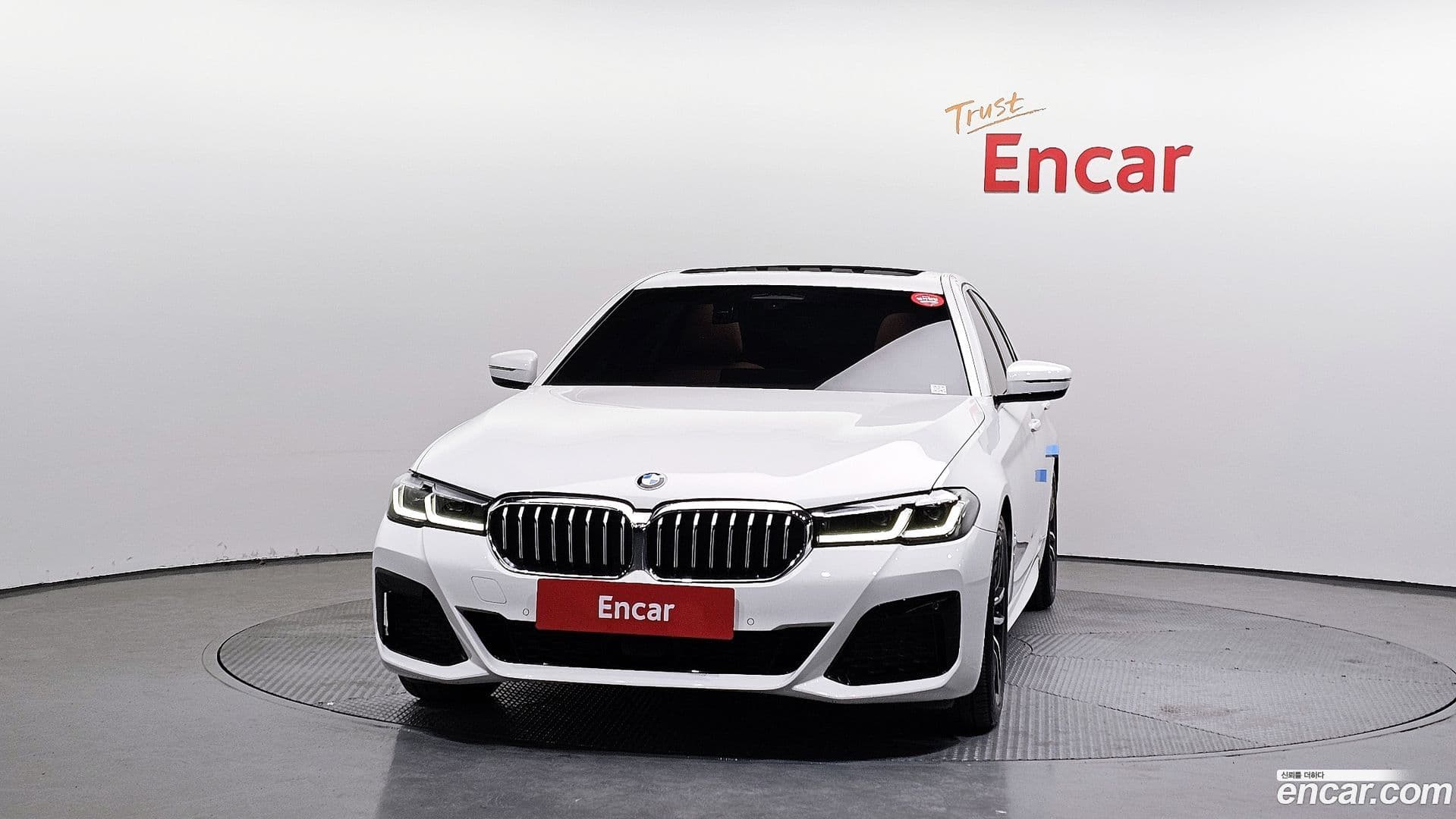 Main__Slider__Photo:5-Series BMW 2023.0-2