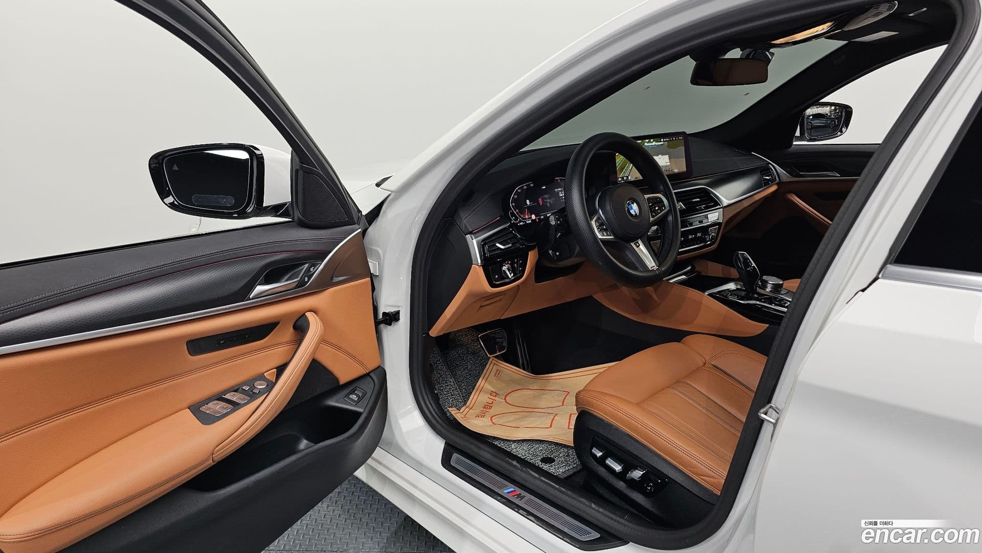 Main__Slider__Photo:5-Series BMW 2023.0-9