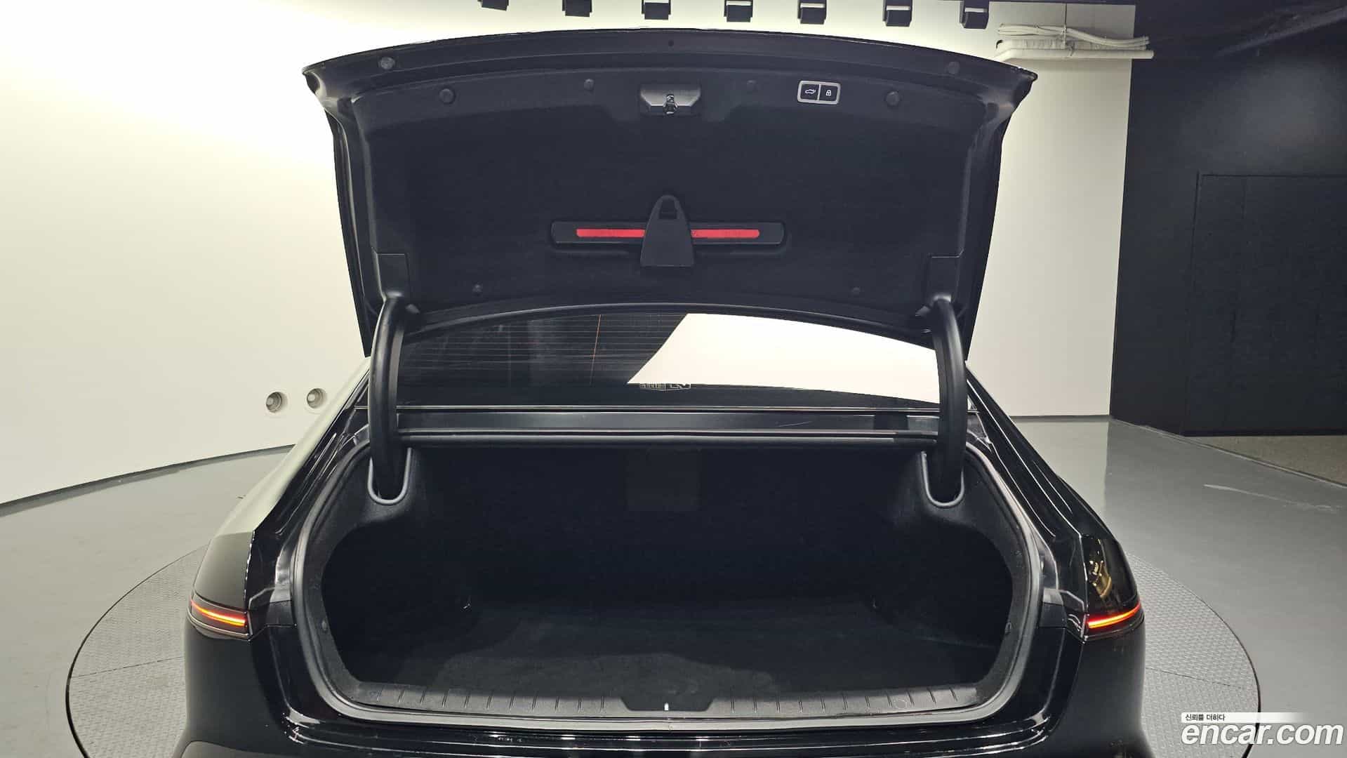 Grandeur Hyundai 2023.6-OPTION-024