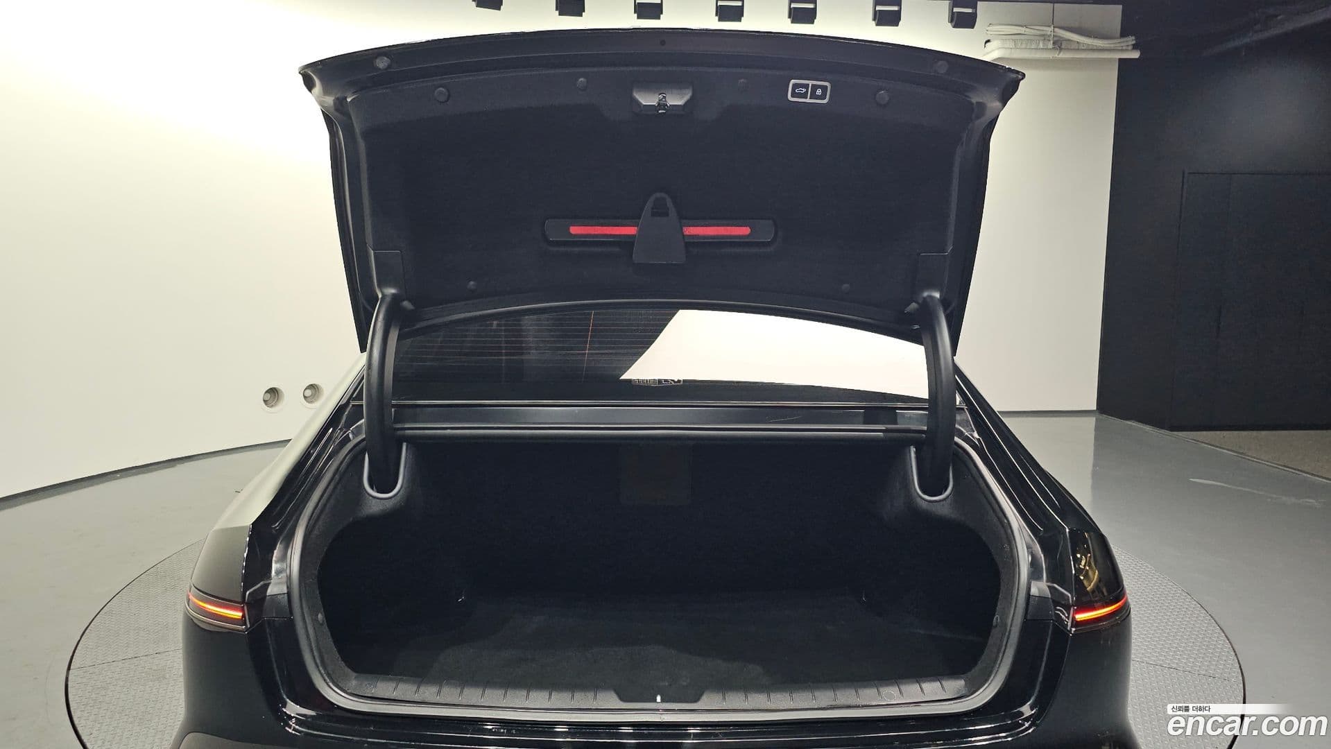 Main__Slider__Photo:Grandeur Hyundai 2023.6-19