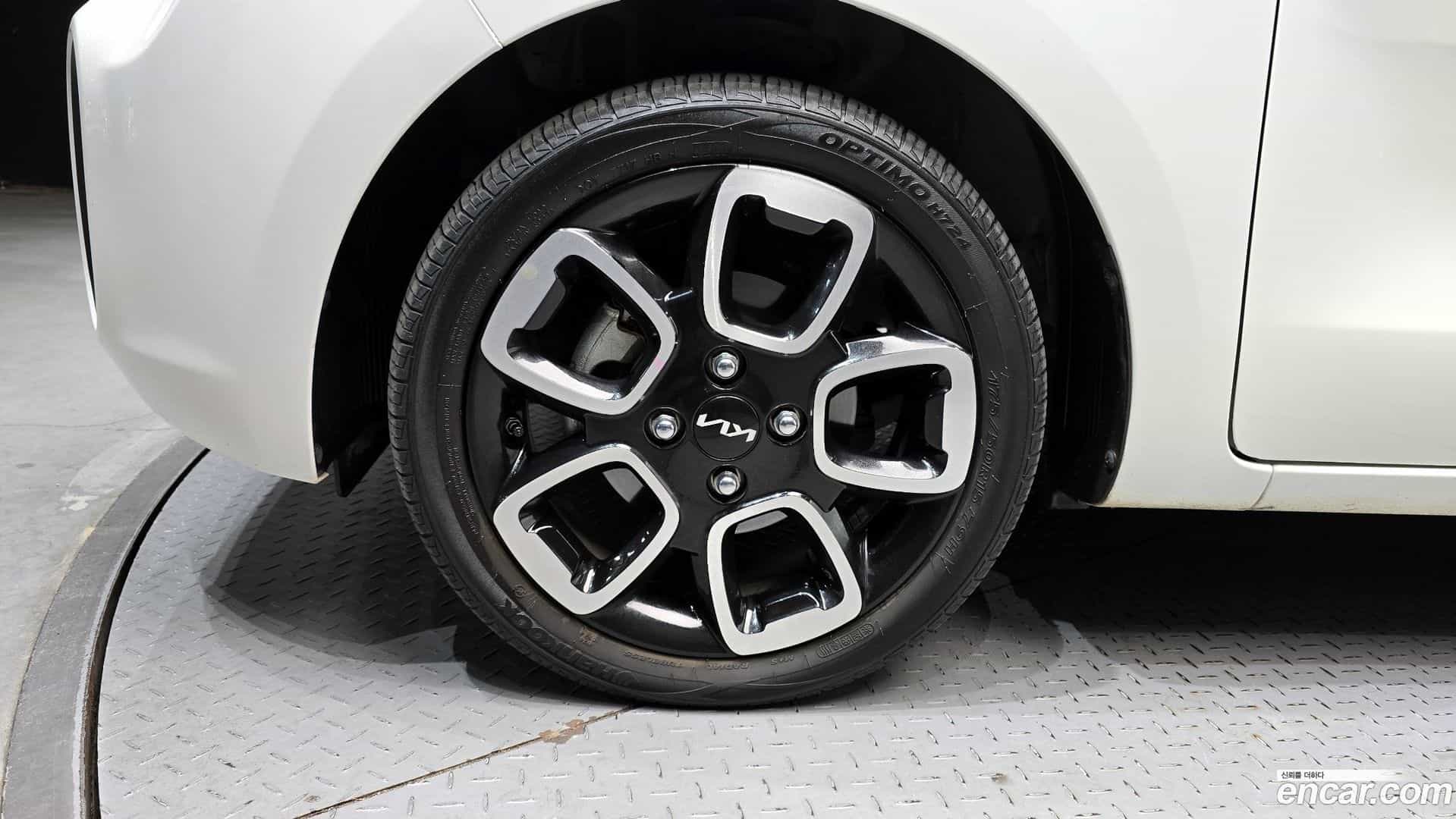 RAY Kia 2022.0-OUTER-005