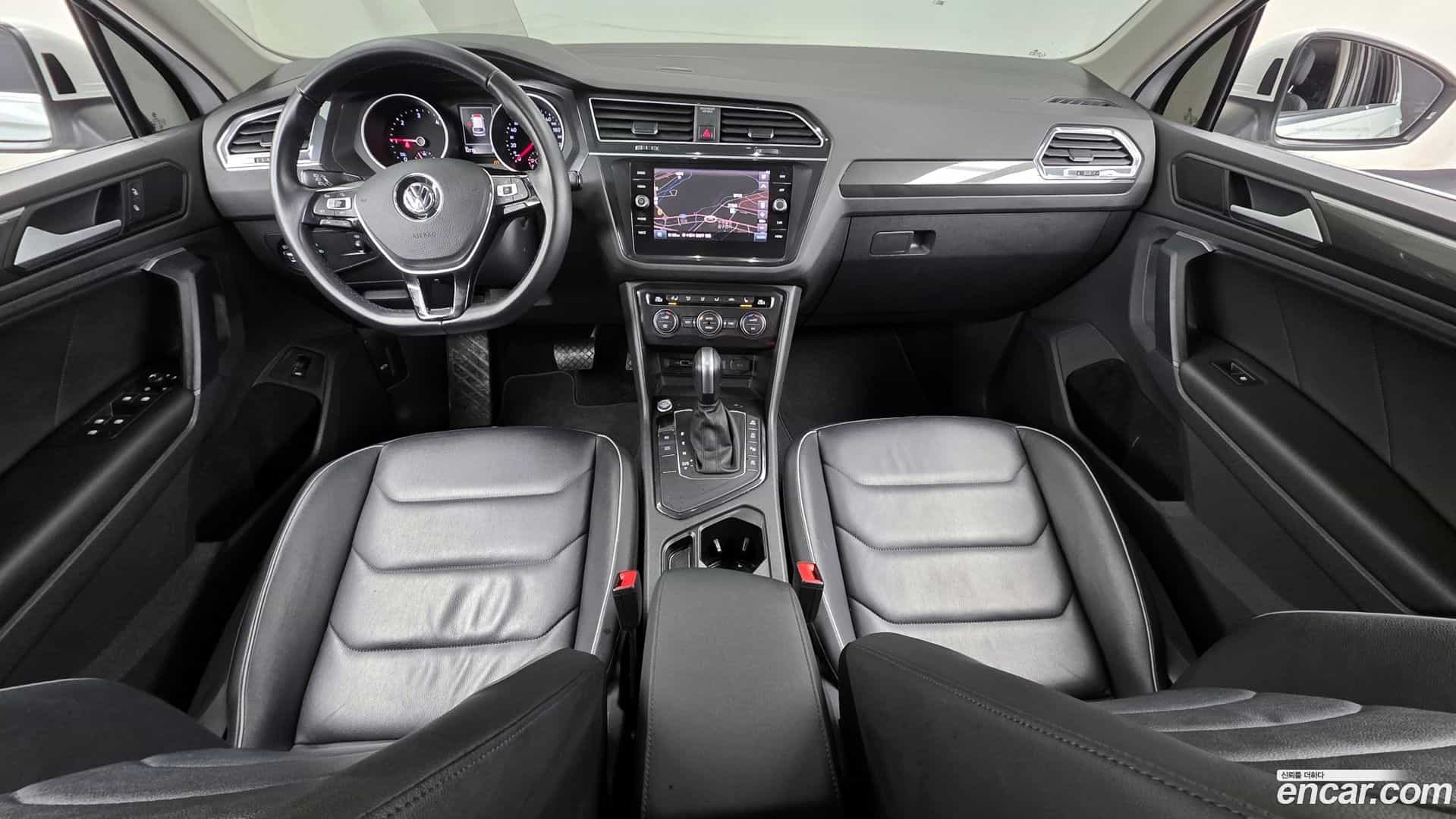 Tiguan Volkswagen 2020.2-INNER-007