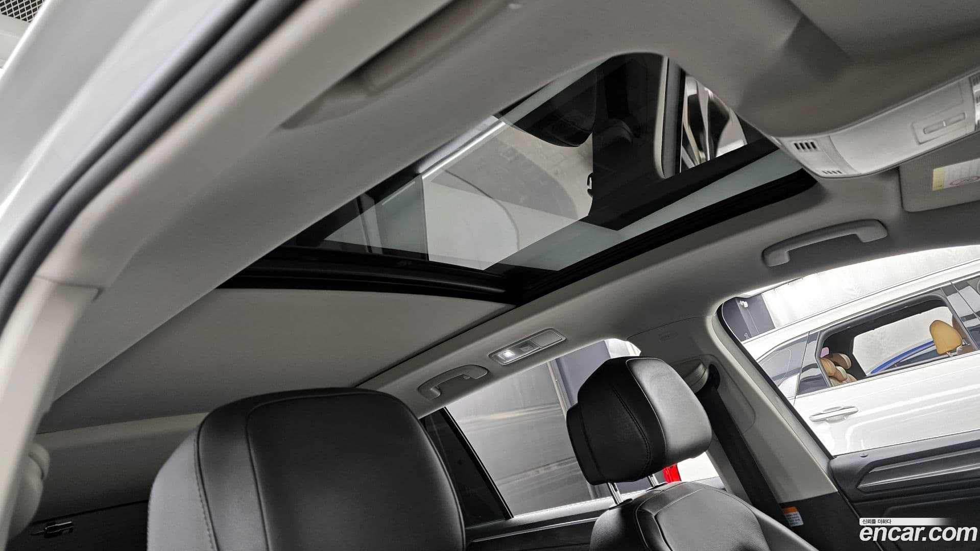 Main__Slider__Photo:Tiguan Volkswagen 2020.2-16