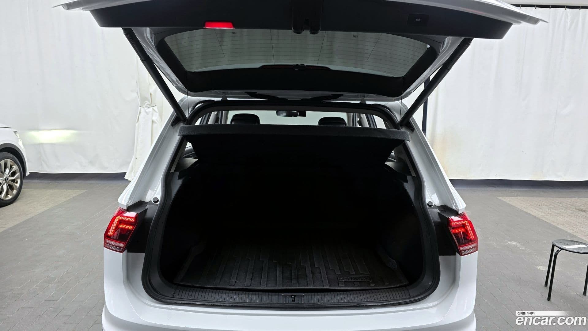 Main__Slider__Photo:Tiguan Volkswagen 2020.2-19