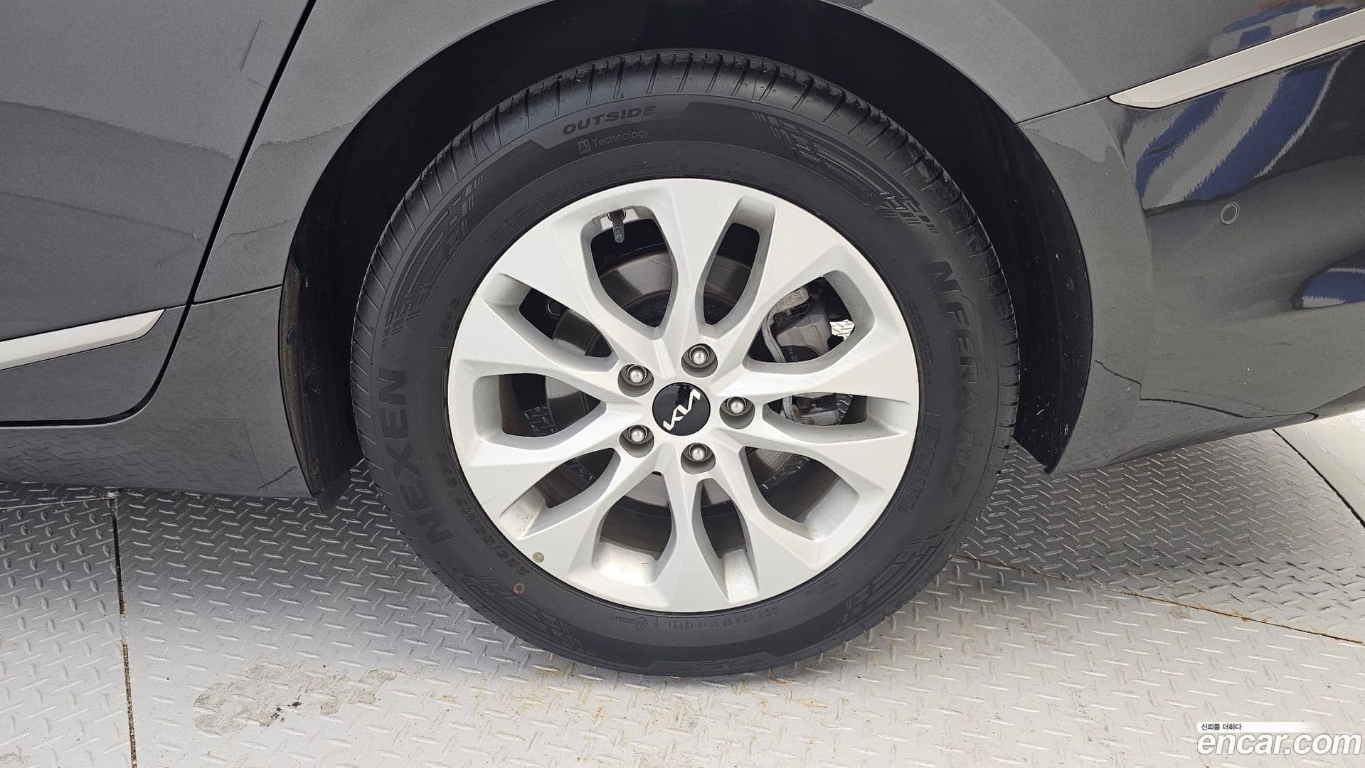 Main__Slider__Photo:K8 Kia 2021.9-4