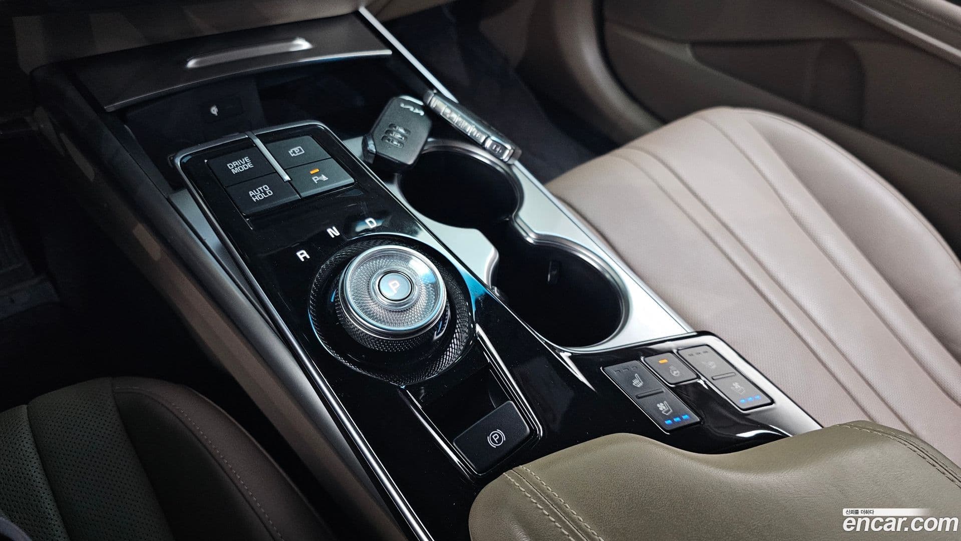 Main__Slider__Photo:K8 Kia 2021.9-8