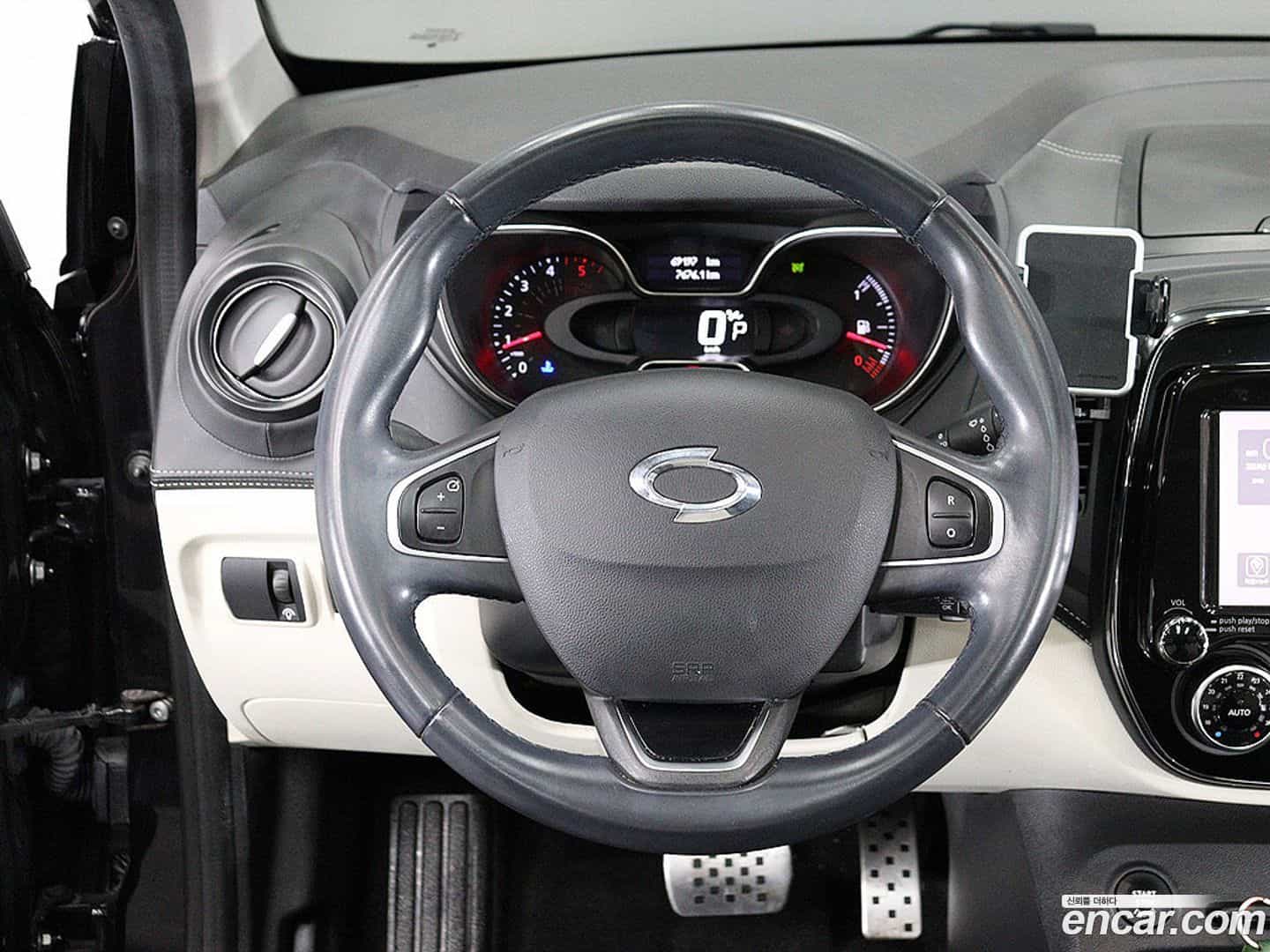 QM3 Renault-KoreaSamsung 2019.4-OPTION-016