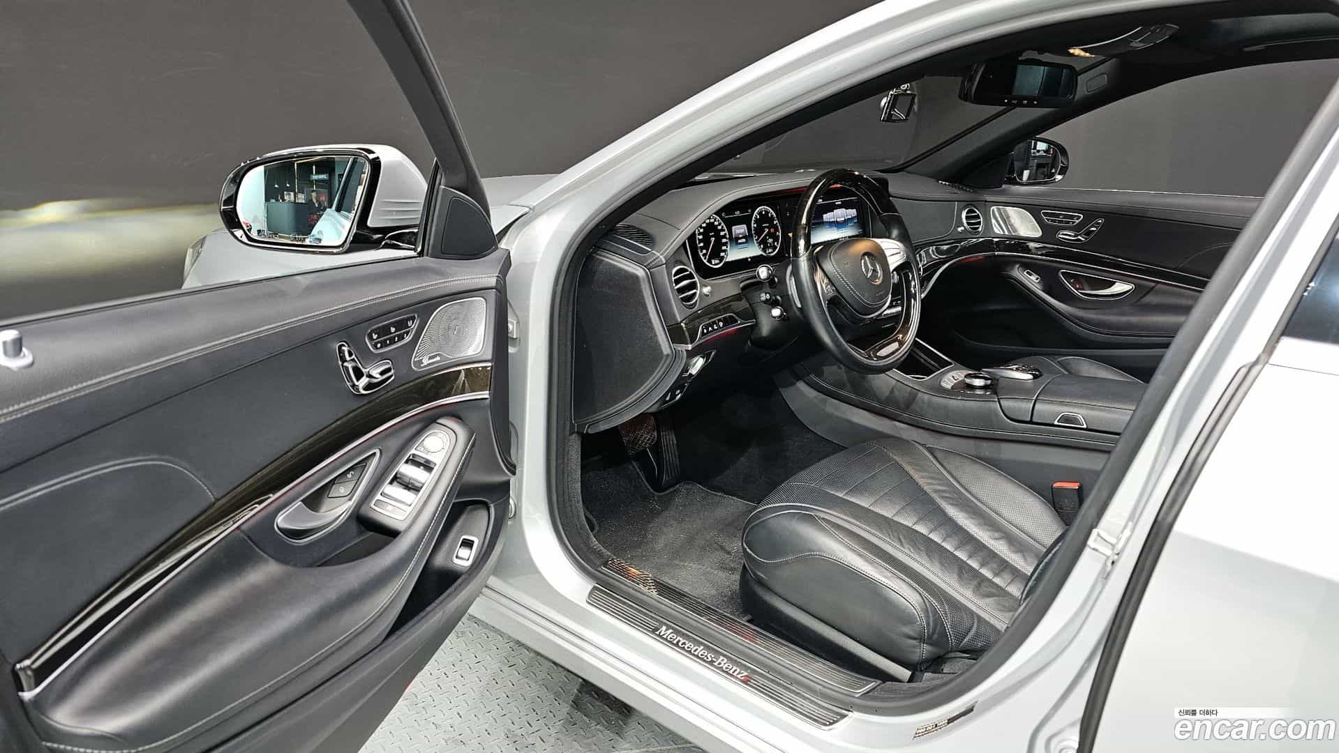 S-Class Mercedes-Benz 2015.1-INNER-010