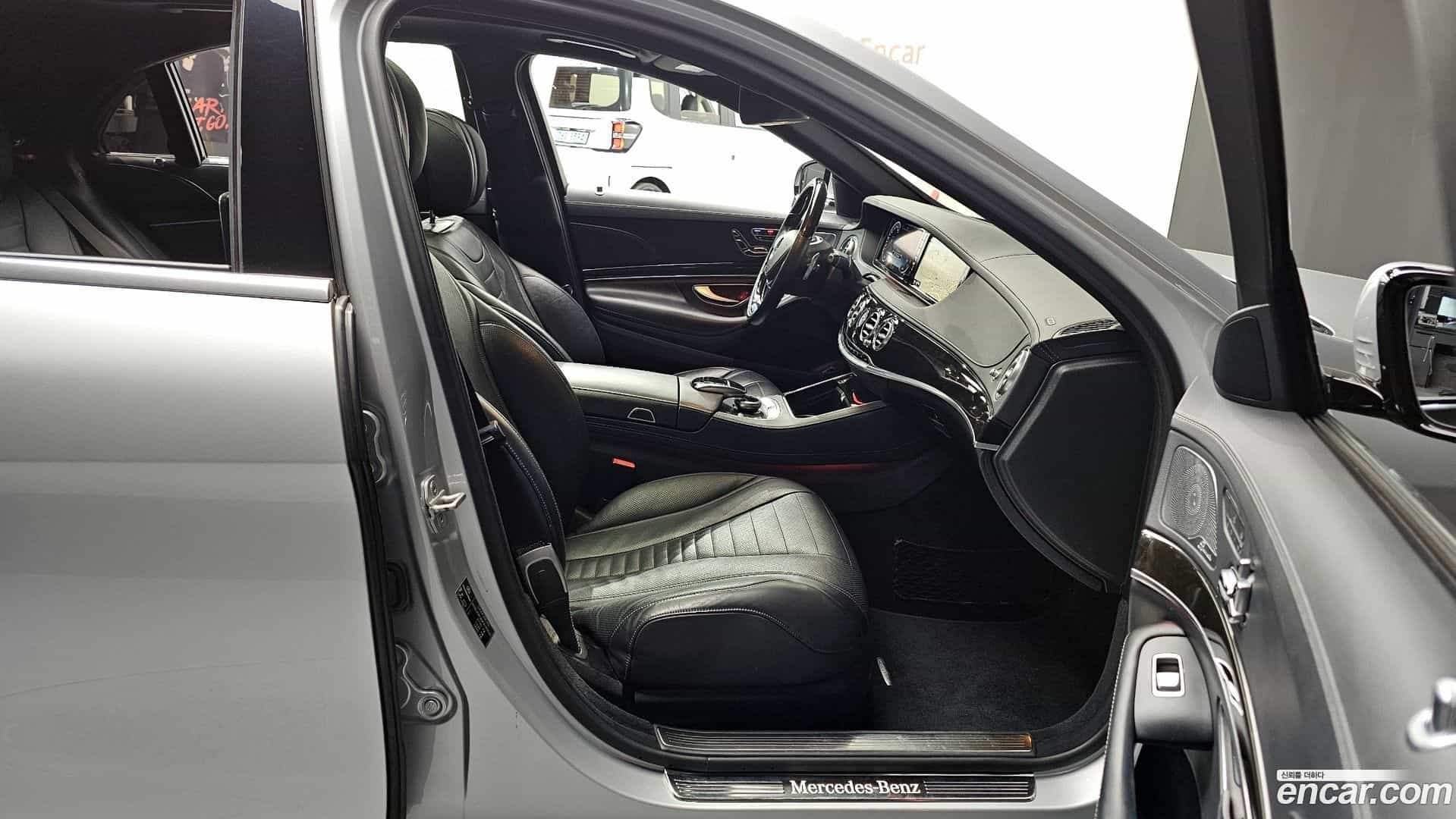 S-Class Mercedes-Benz 2015.1-OPTION-015