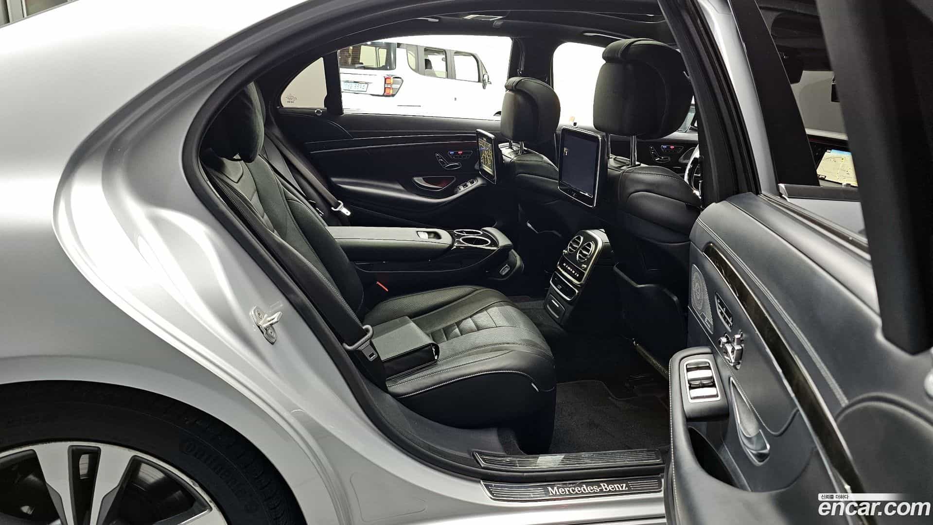 S-Class Mercedes-Benz 2015.1-OPTION-016