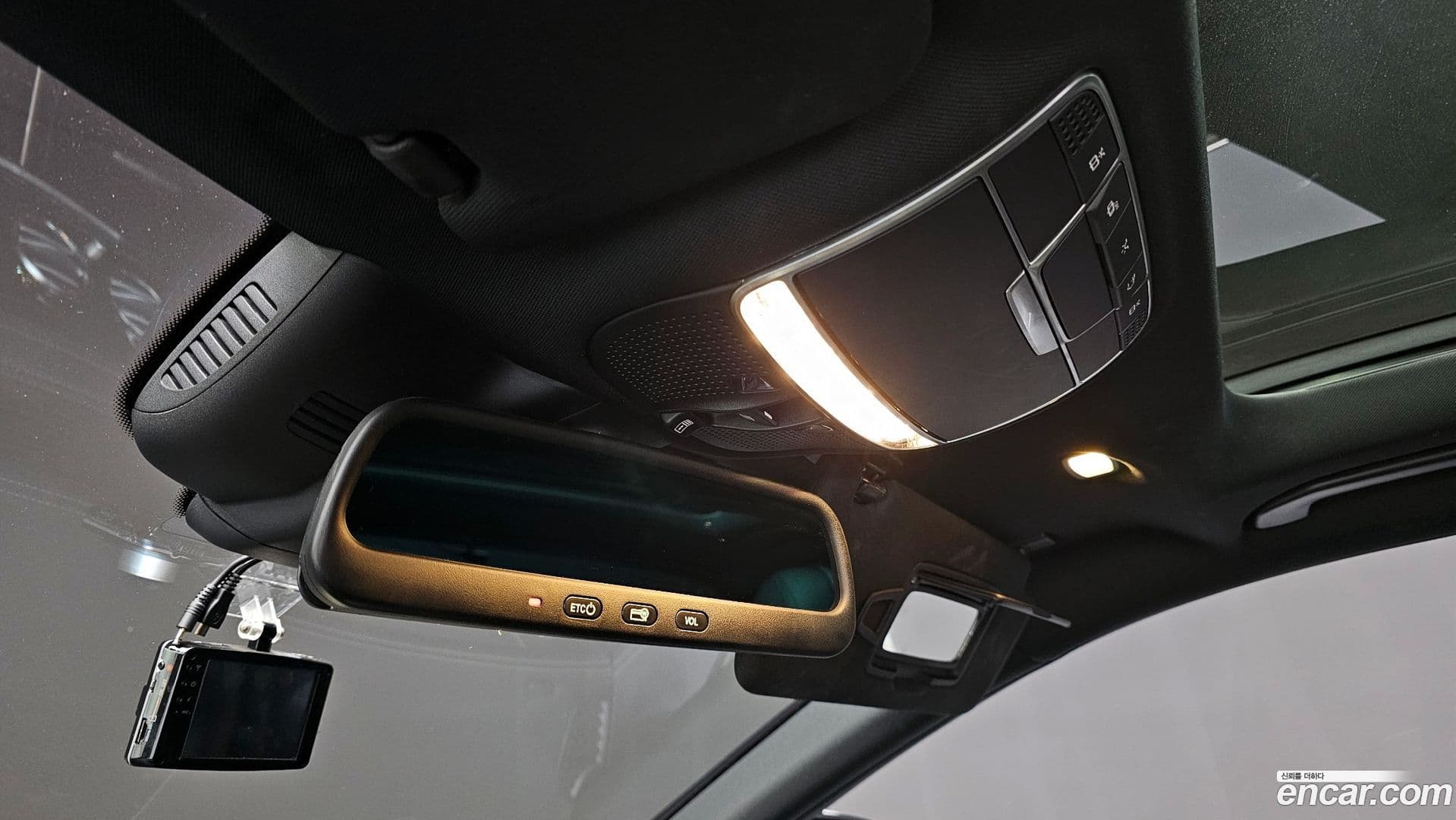 Main__Slider__Photo:S-Class Mercedes-Benz 2015.1-16