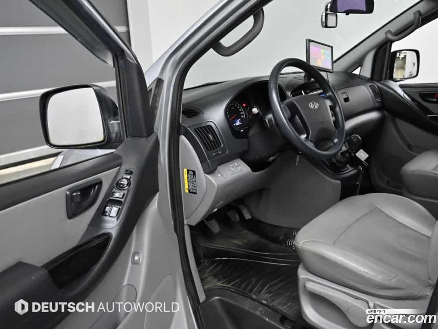 Starex Hyundai 2016.6-OPTION-015