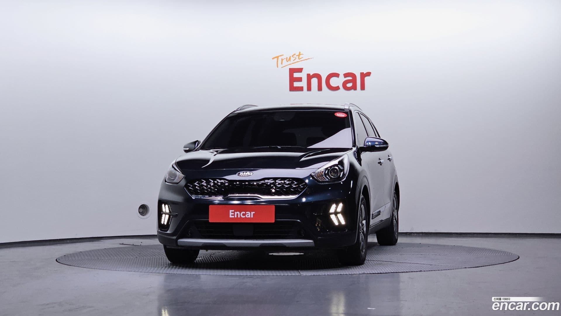 Main__Slider__Photo:Niro Kia 2019.8-2
