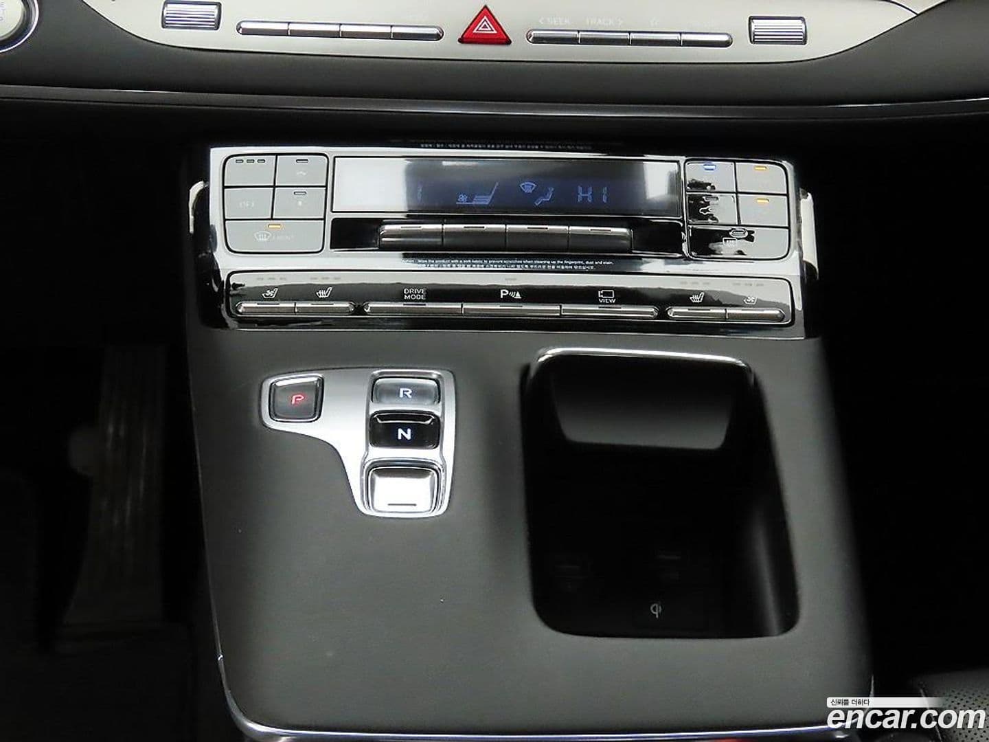 Main__Slider__Photo:Grandeur Hyundai 2022.1-10