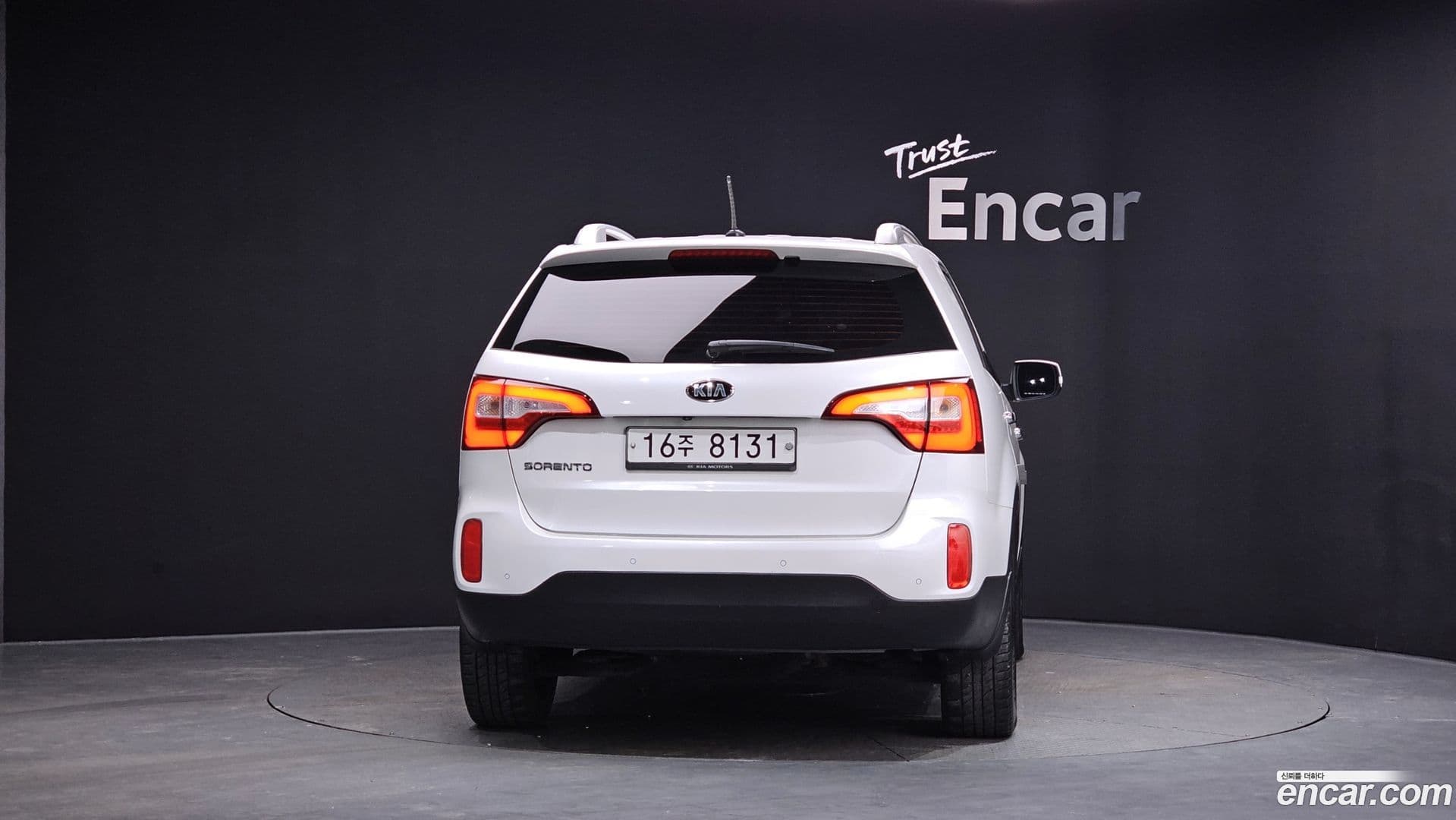 Main__Slider__Photo:Sorento Kia 2014.1-3