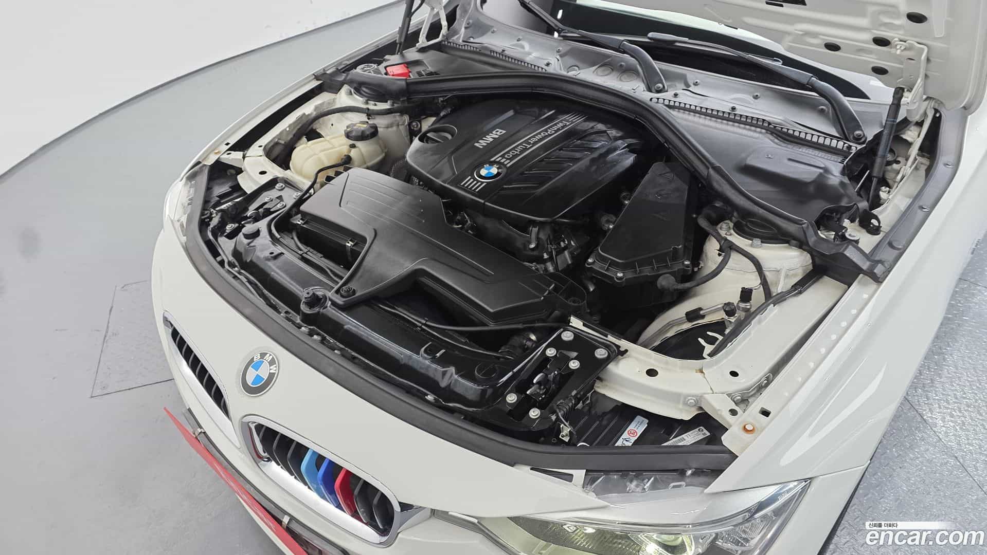 3-Series BMW 2015.7-INNER-006