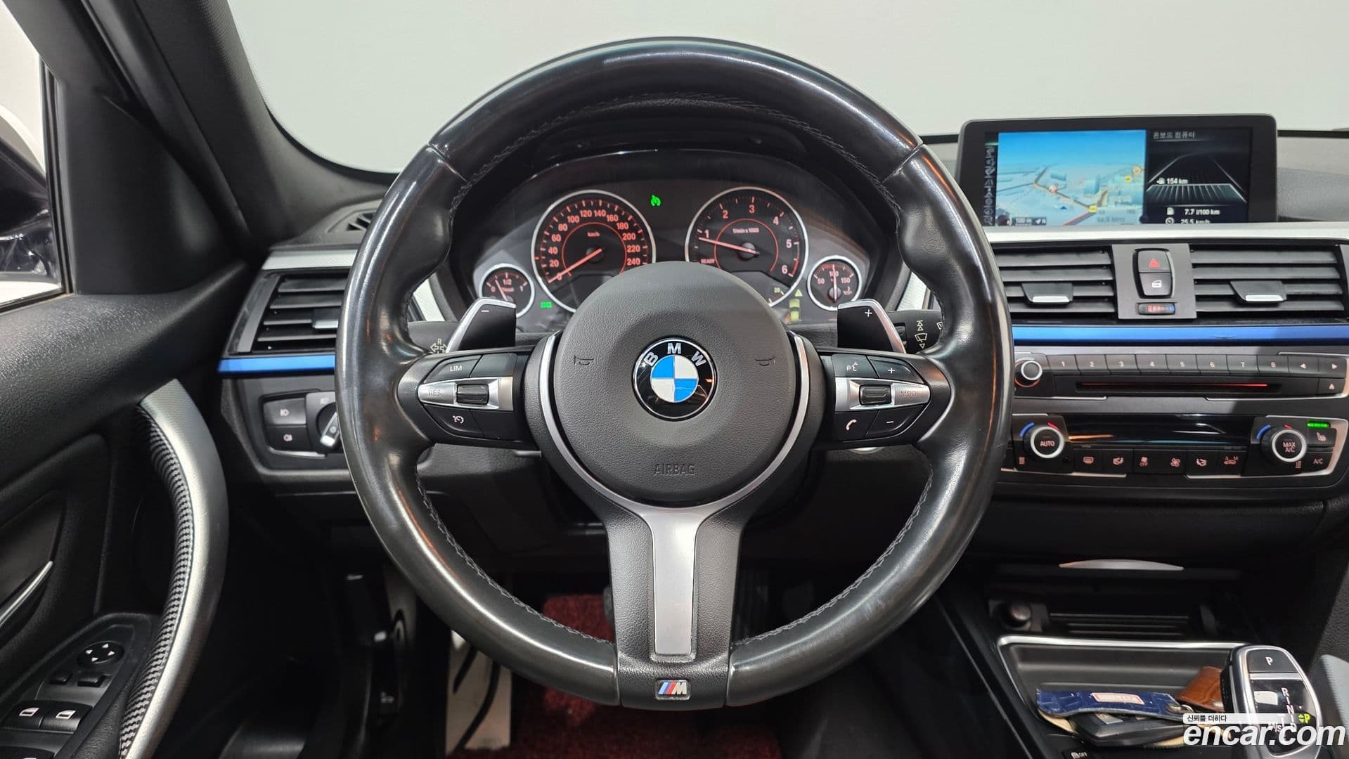 Main__Slider__Photo:3-Series BMW 2015.7-12