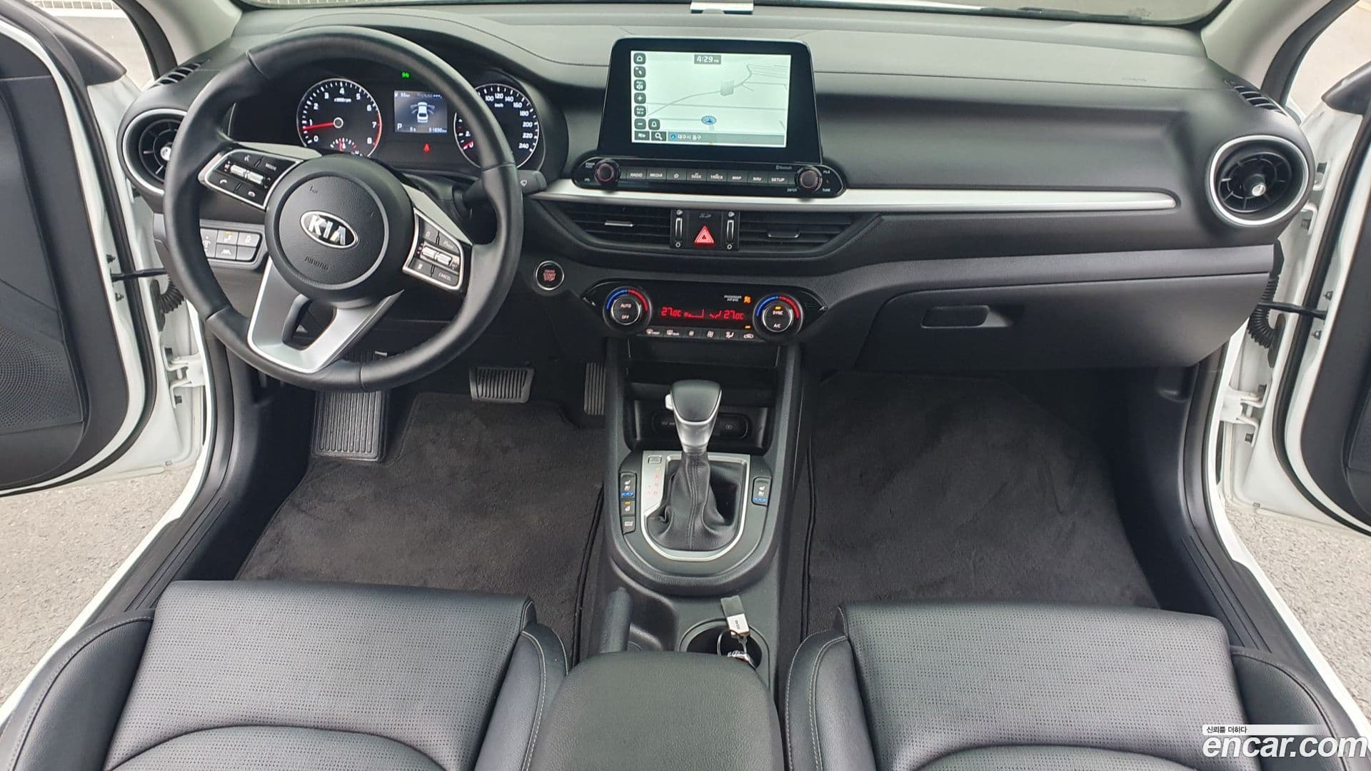 Main__Slider__Photo:K3 Kia 2021.3-6