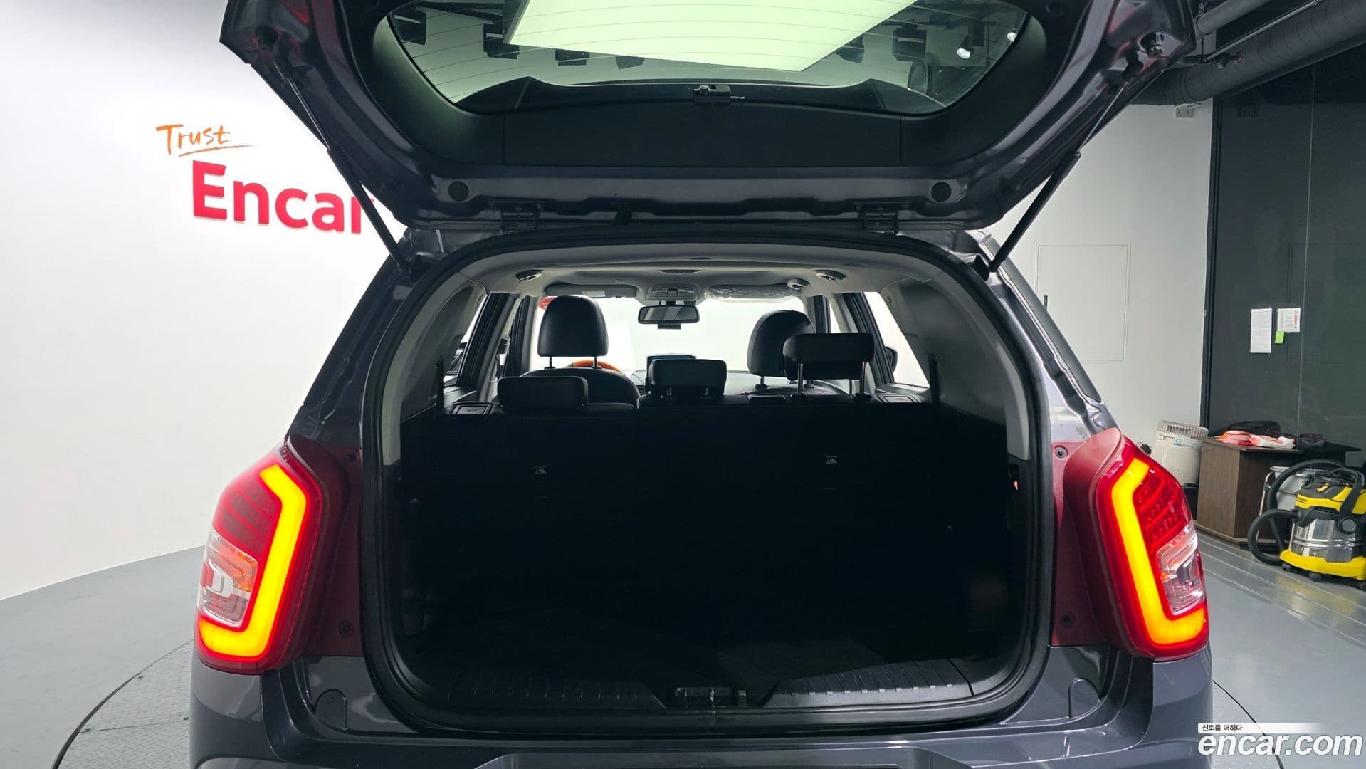 Main__Slider__Photo:TIBOLI KG_Mobility_Ssangyong 2017.3-19