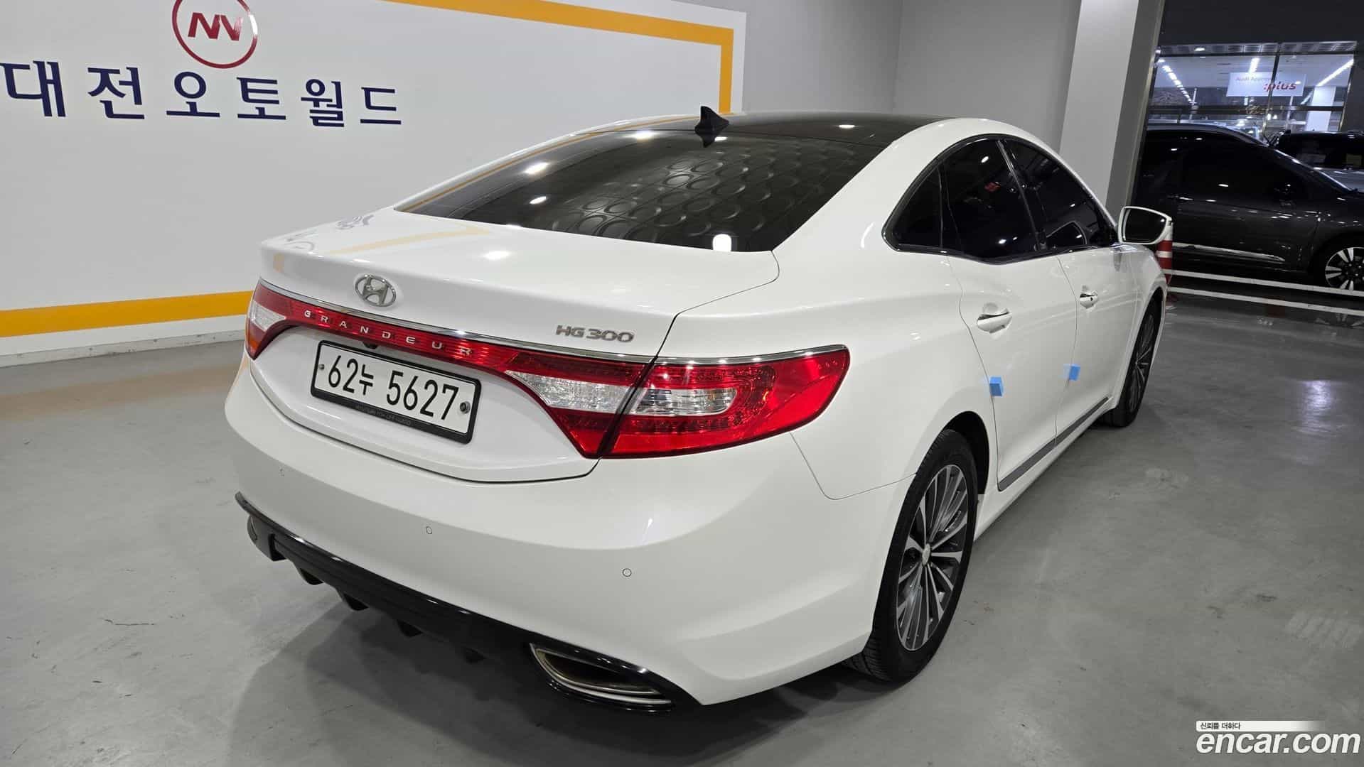 Grandeur Hyundai 2014.5-OUTER-002