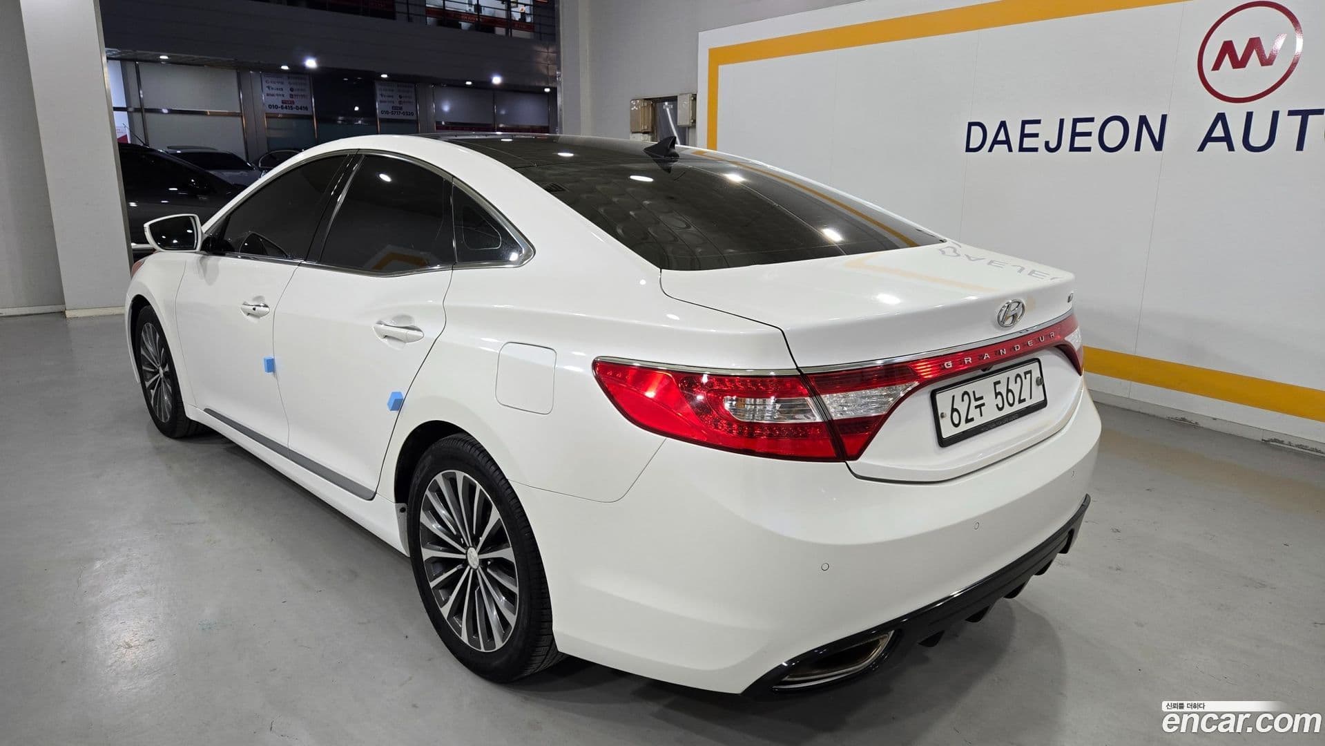 Main__Slider__Photo:Grandeur Hyundai 2014.5-3