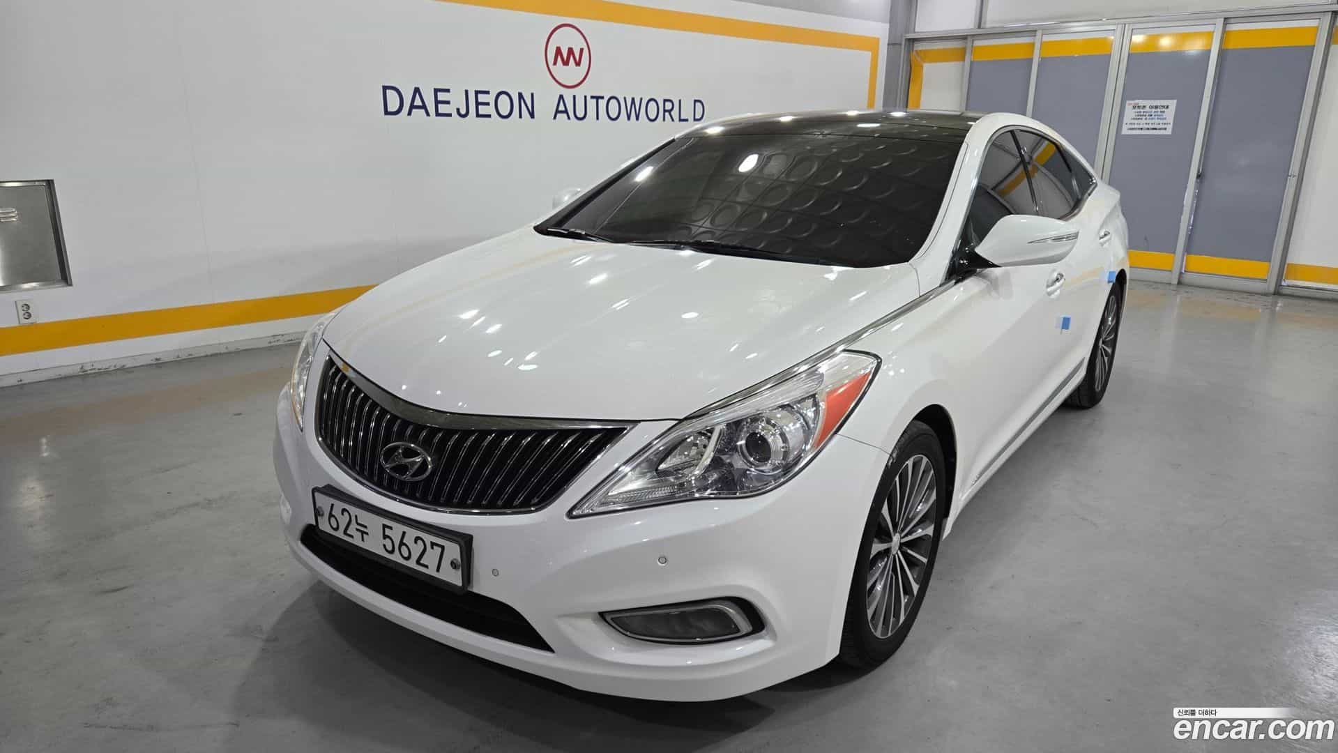 Grandeur Hyundai 2014.5-OUTER-005